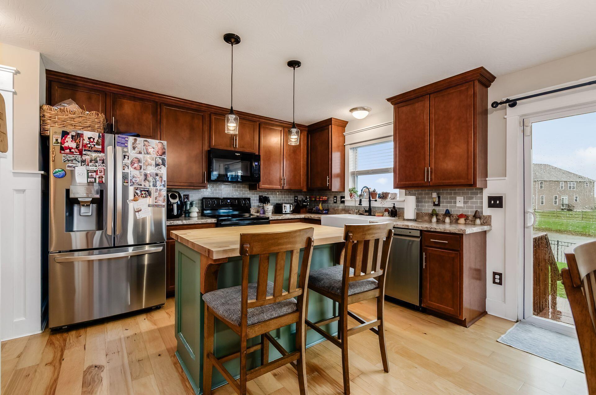 157 Chestnut Commons Drive Property Photo 16