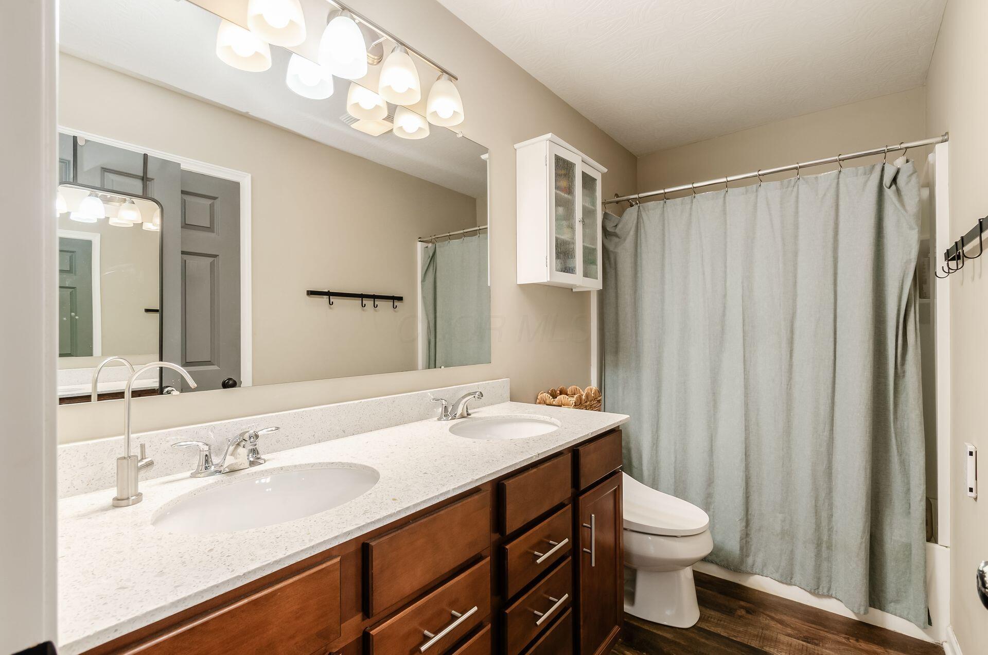 157 Chestnut Commons Drive Property Photo 27