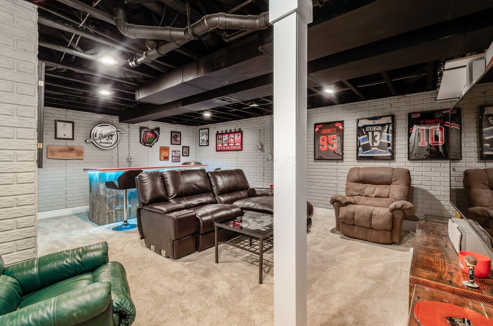 157 Chestnut Commons Drive Property Photo 34