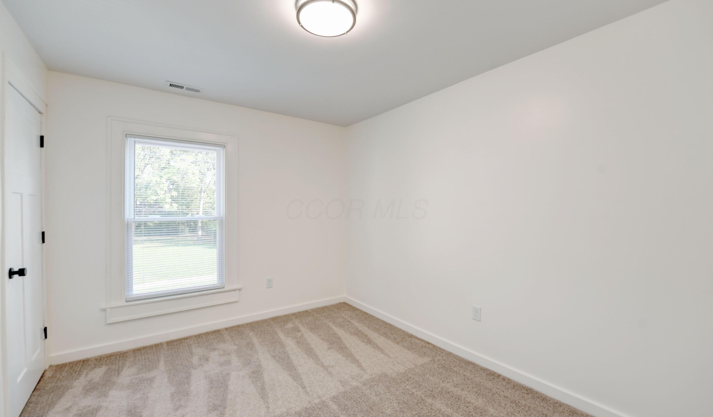 623 Seymour Avenue Property Photo 24