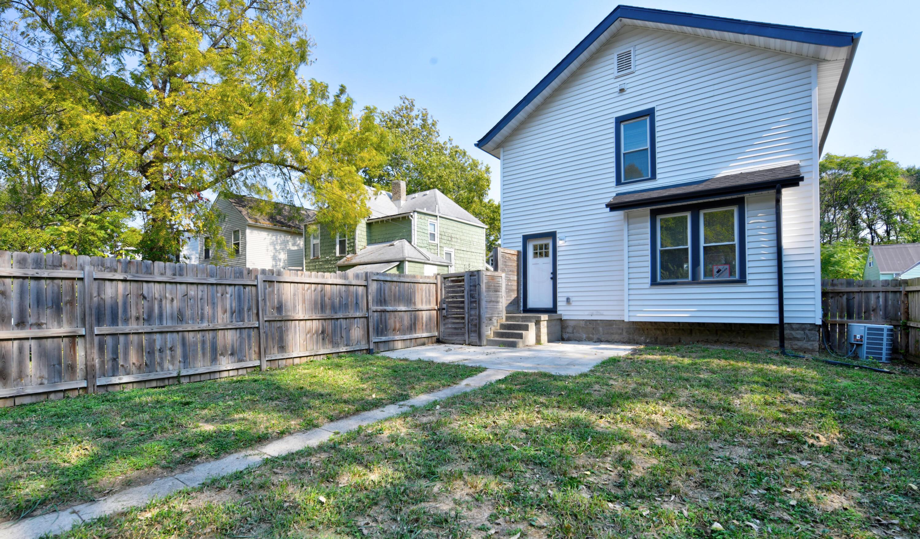 623 Seymour Avenue Property Photo 33