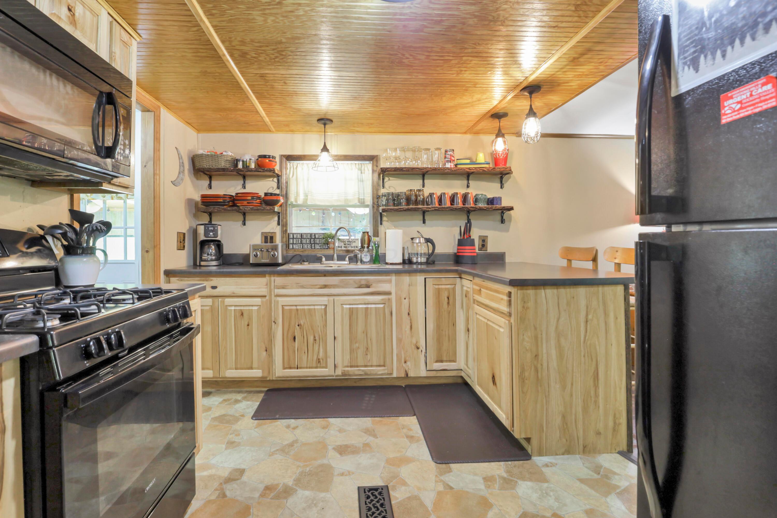 24138 Huffines Road Property Photo 15