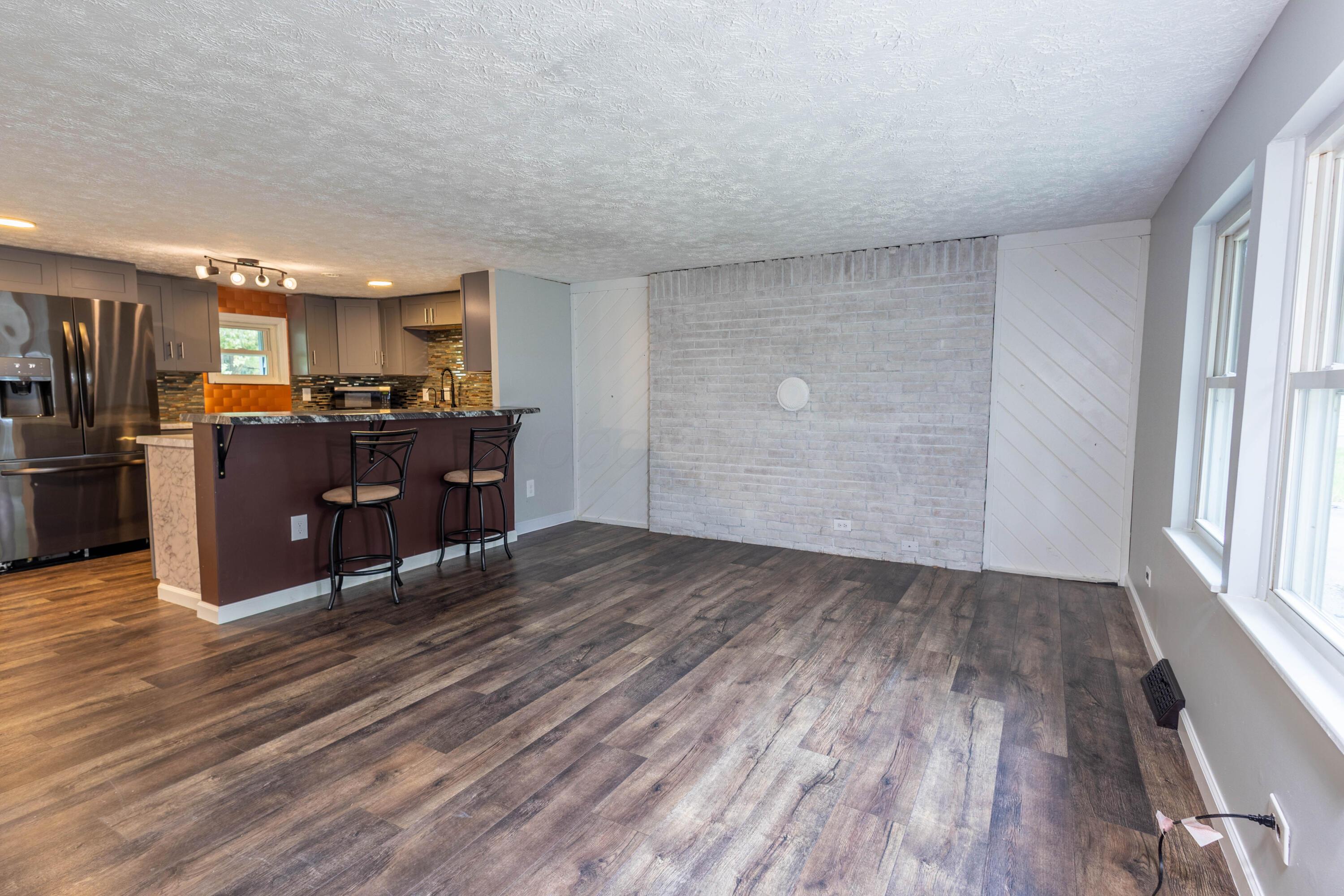 46 3rd Avenue Sw Property Photo 4