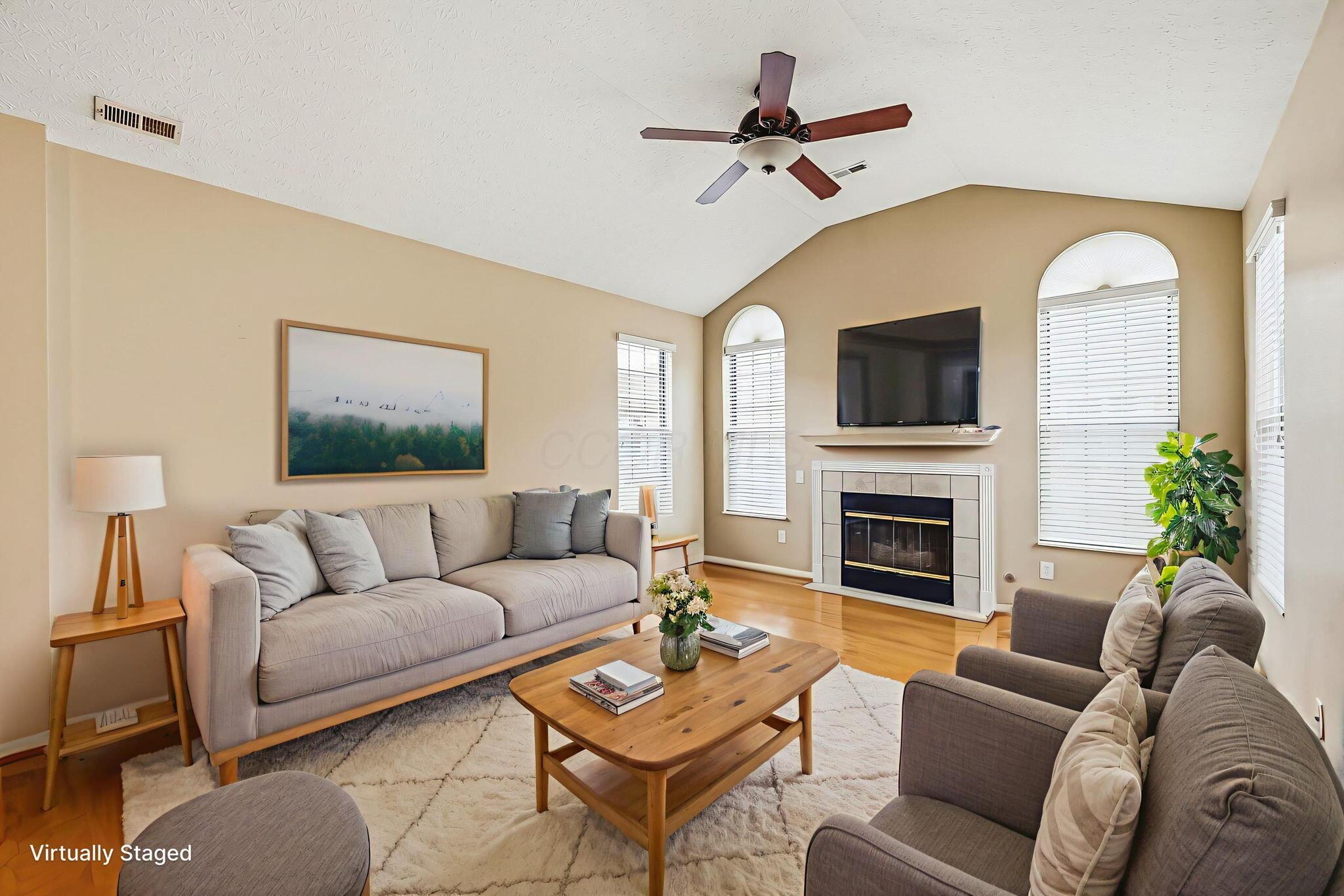 3697 Stoneway Point Property Photo 4