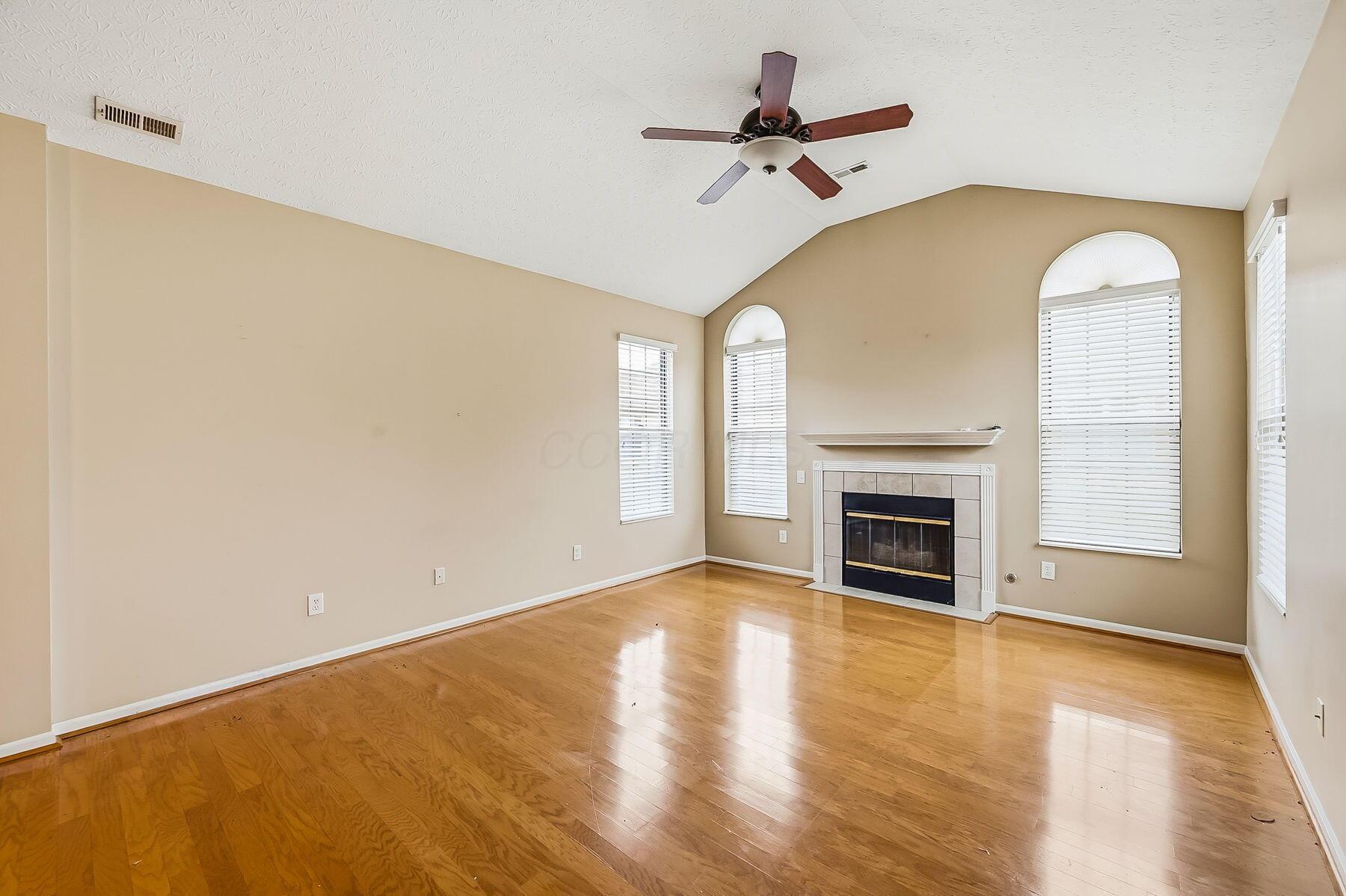 3697 Stoneway Point Property Photo 5