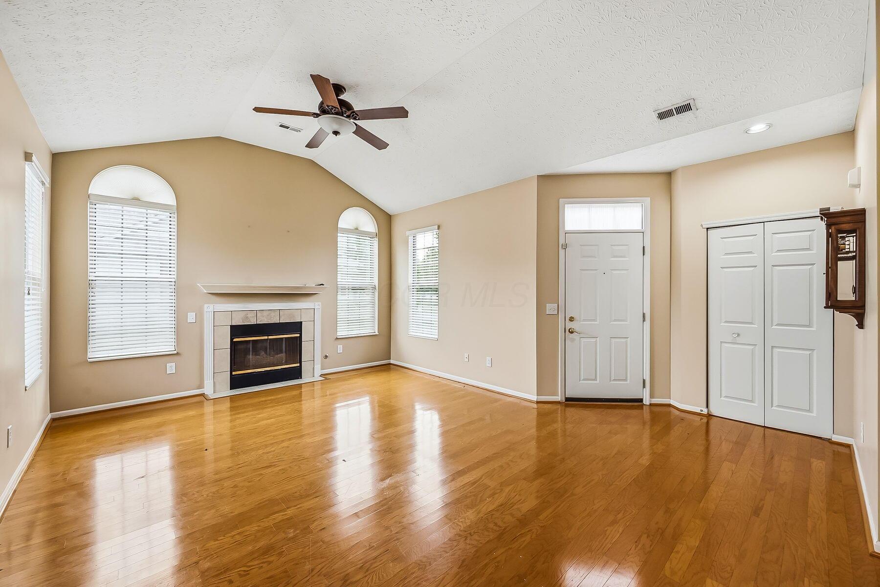 3697 Stoneway Point Property Photo 7