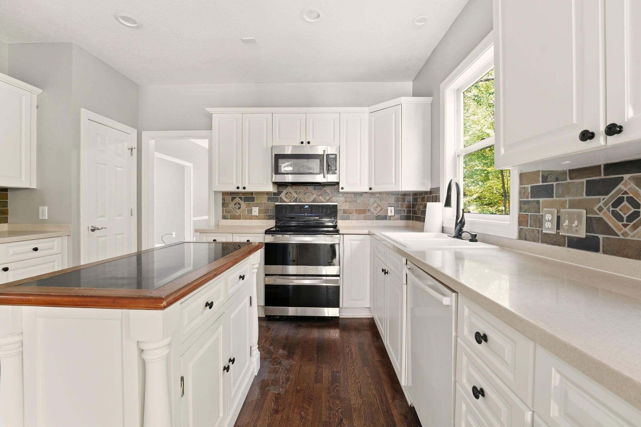 2715 Tucker Trail Property Photo 8