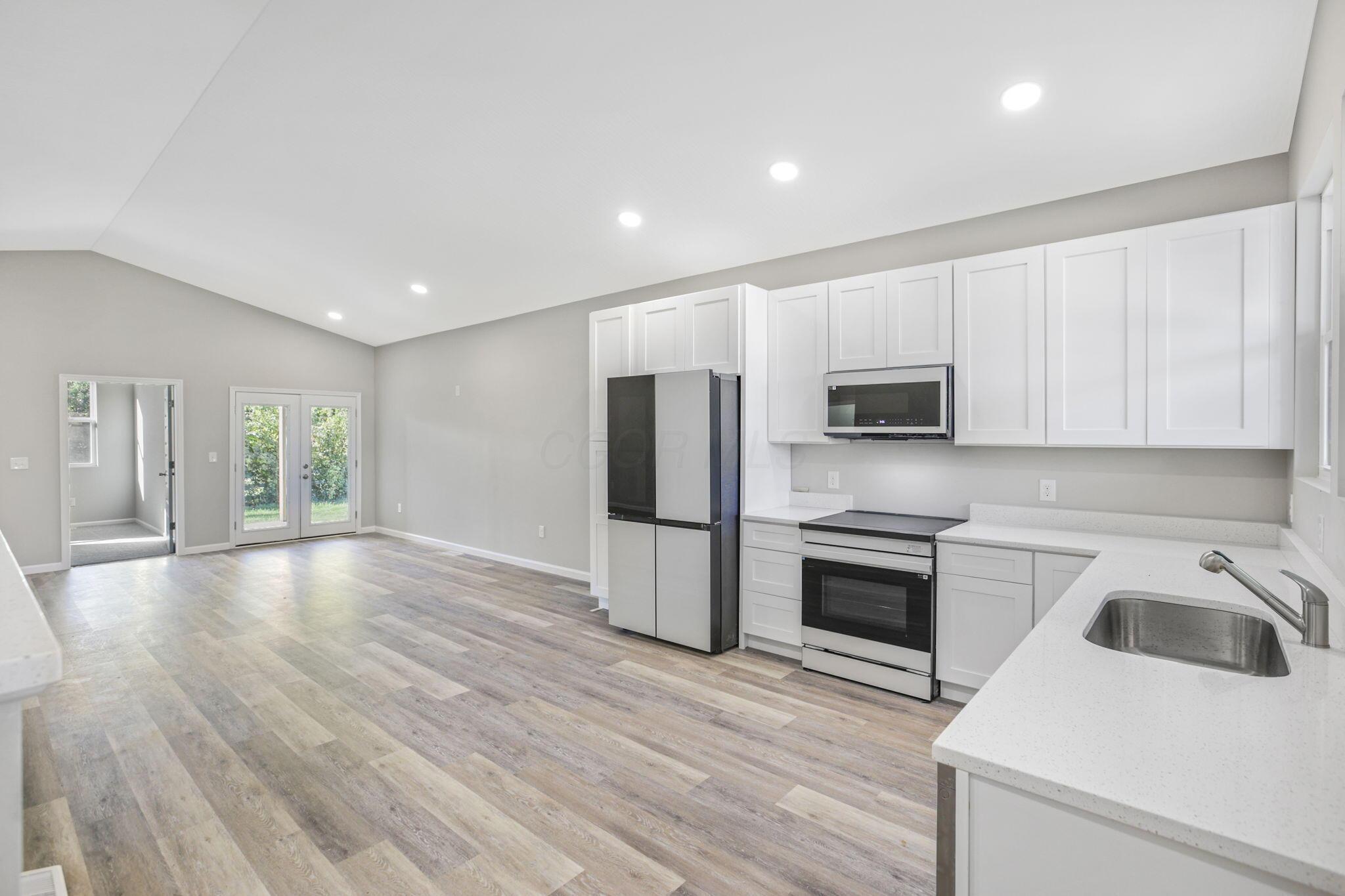 1597 Metcalfe Avenue Property Photo 6