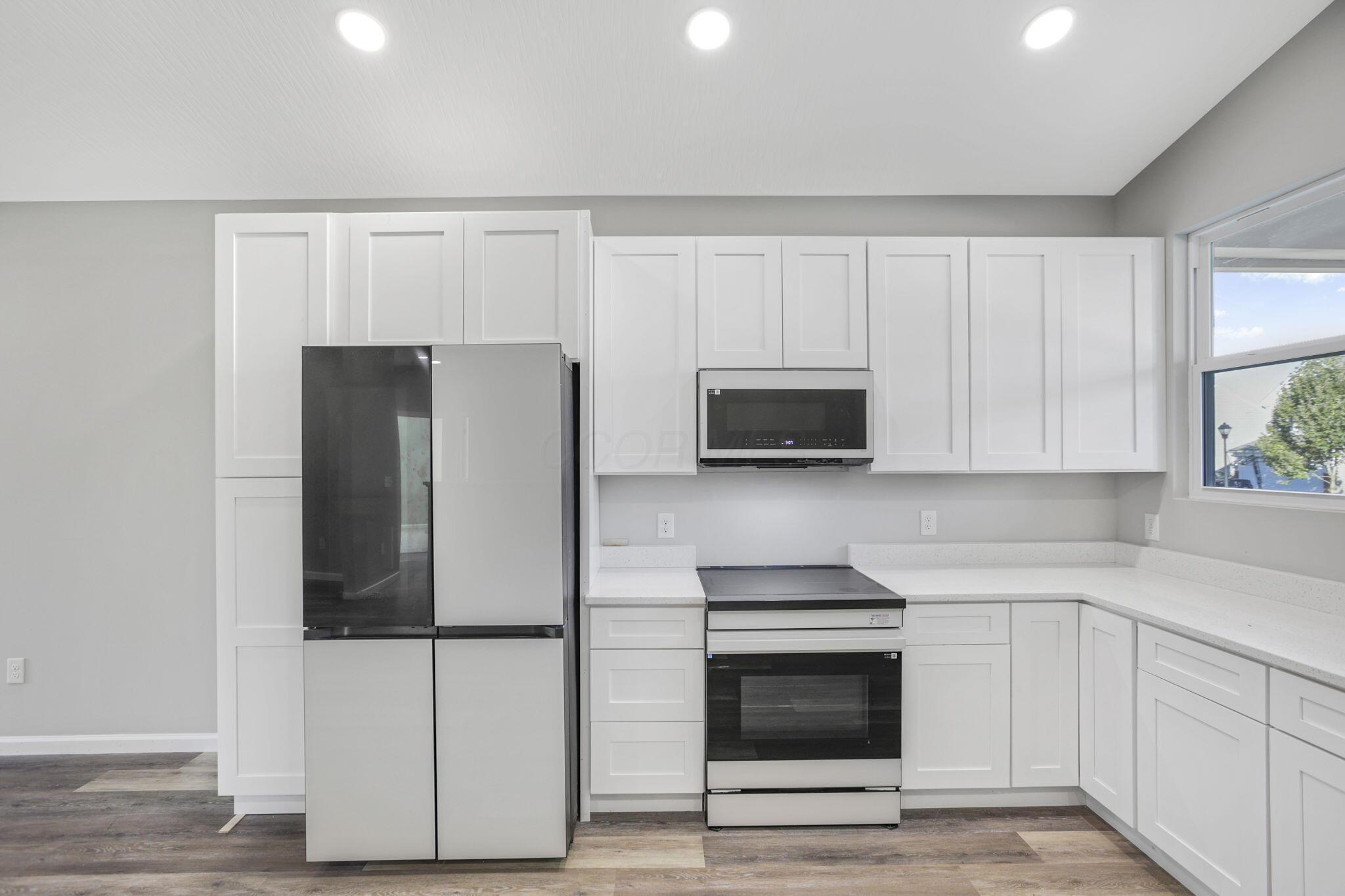 1597 Metcalfe Avenue Property Photo 9