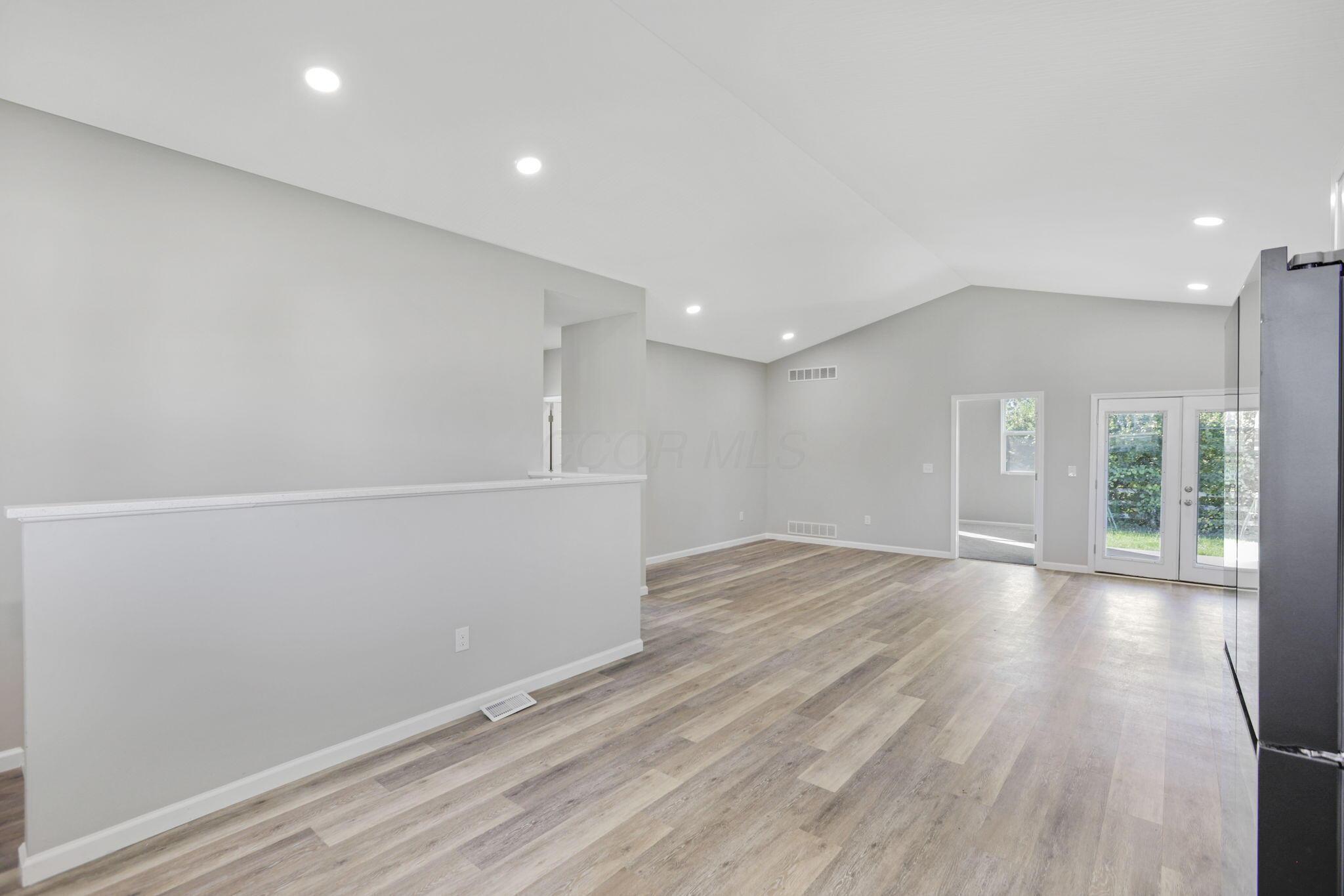 1597 Metcalfe Avenue Property Photo 11