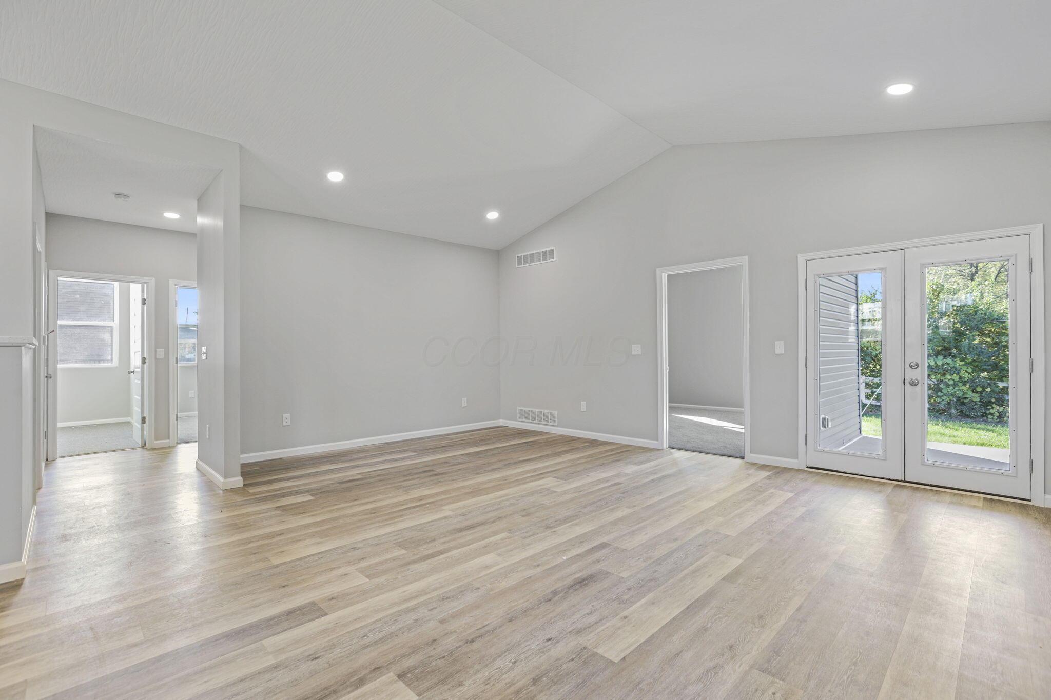 1597 Metcalfe Avenue Property Photo 12