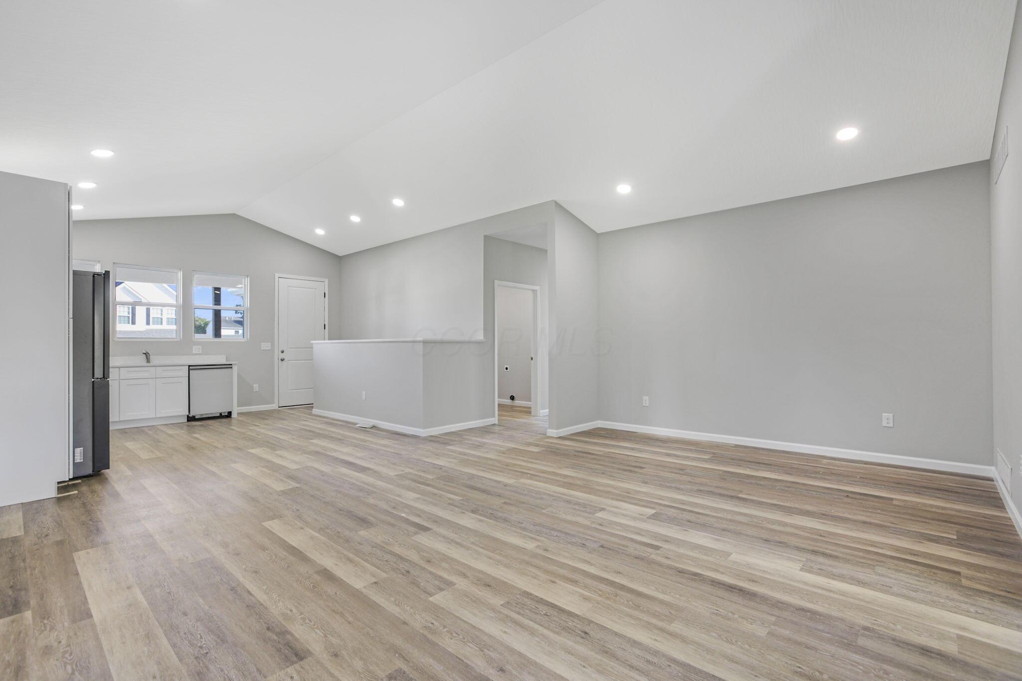 1597 Metcalfe Avenue Property Photo 15