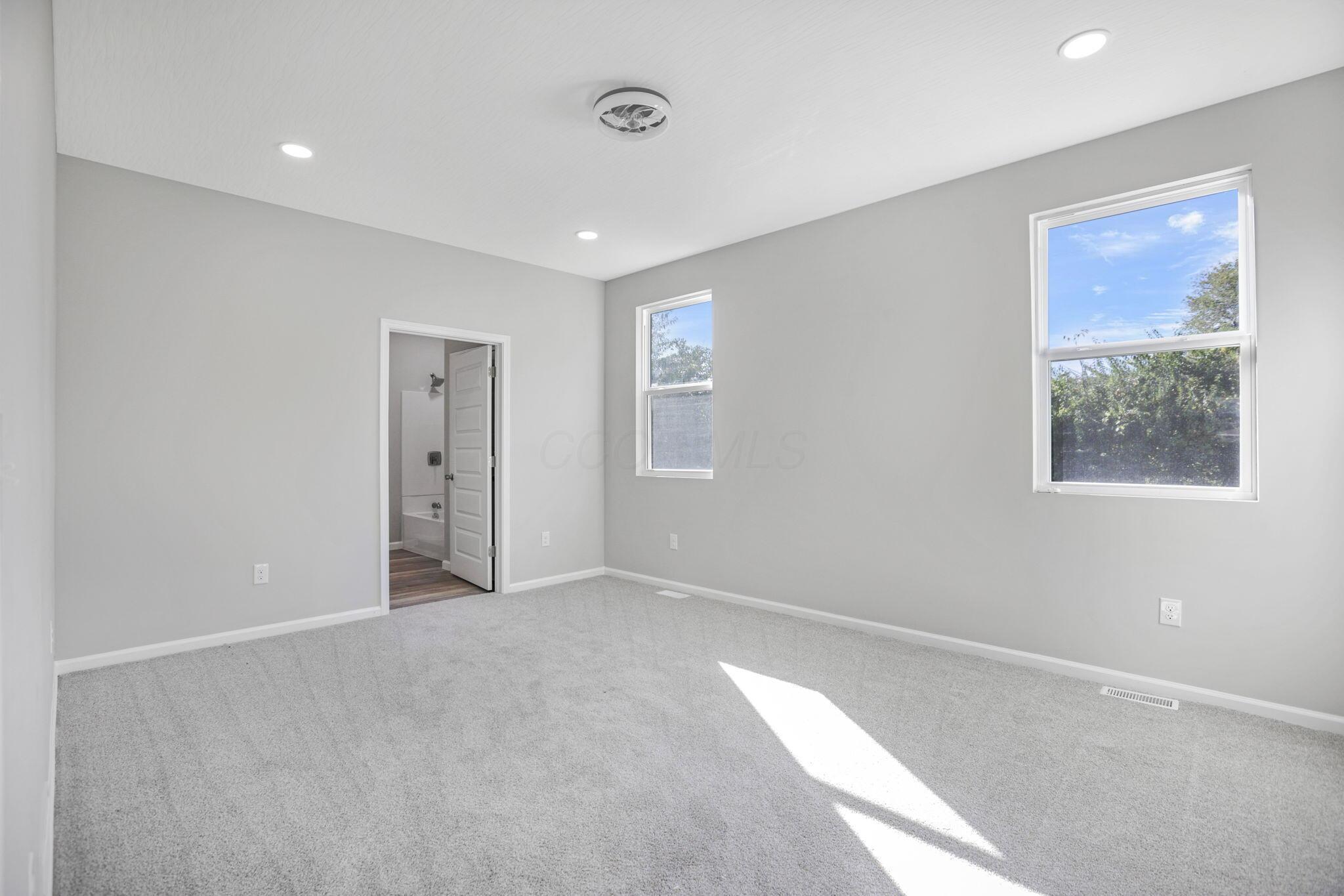 1597 Metcalfe Avenue Property Photo 17