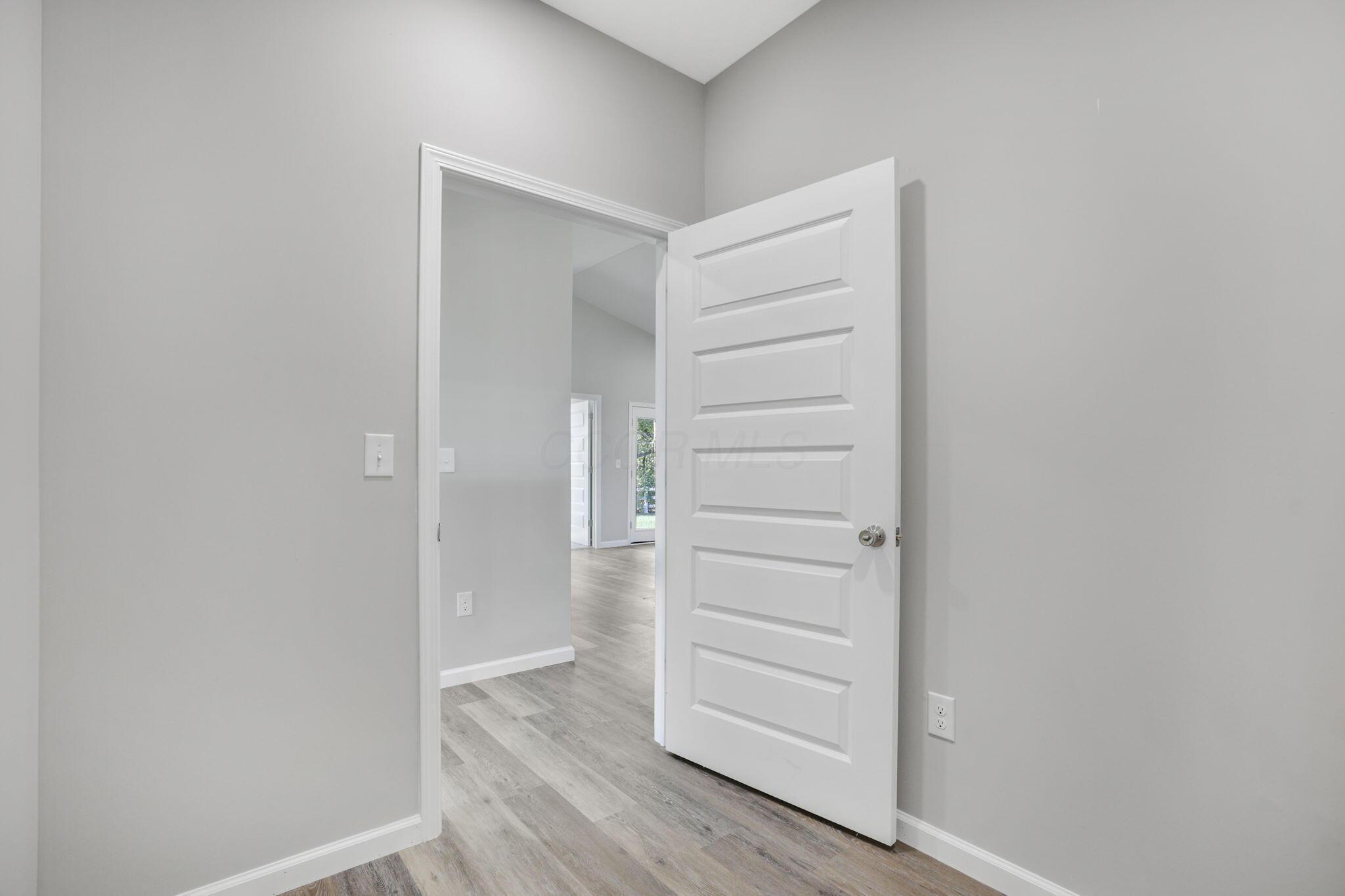 1597 Metcalfe Avenue Property Photo 30