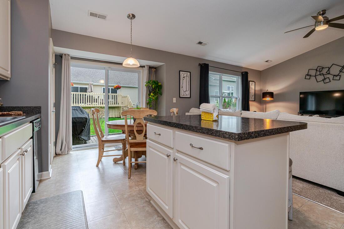 6036 Carlatun Street Property Photo 9