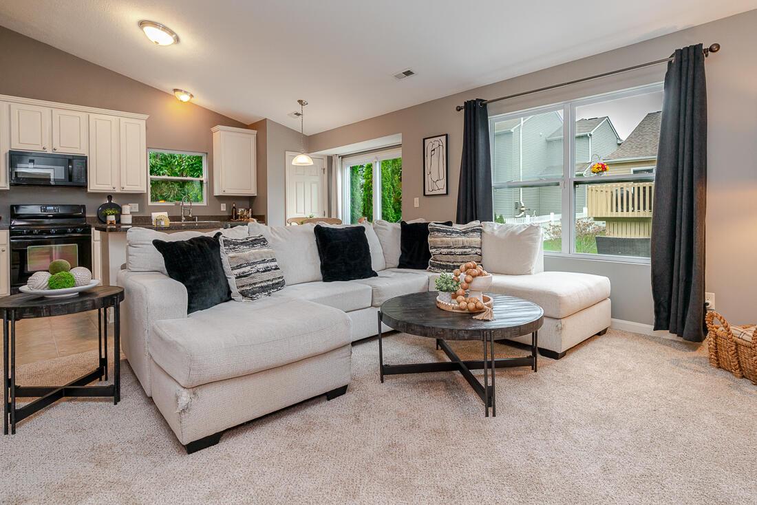 6036 Carlatun Street Property Photo 14