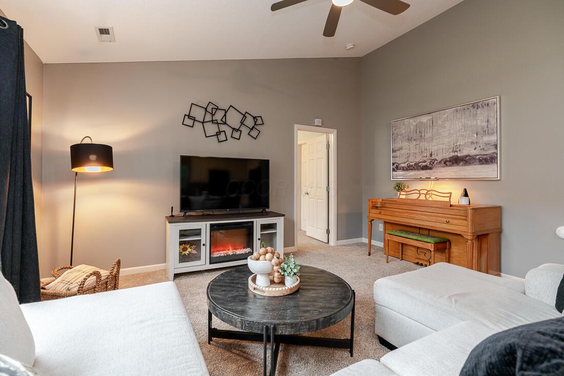 6036 Carlatun Street Property Photo 15