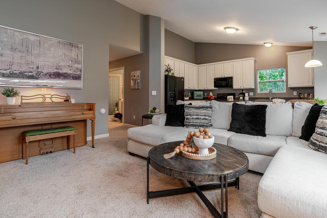 6036 Carlatun Street Property Photo 16