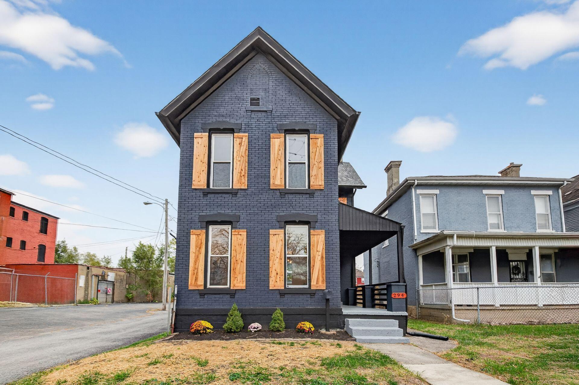 294 N 20th Street Property Photo 1