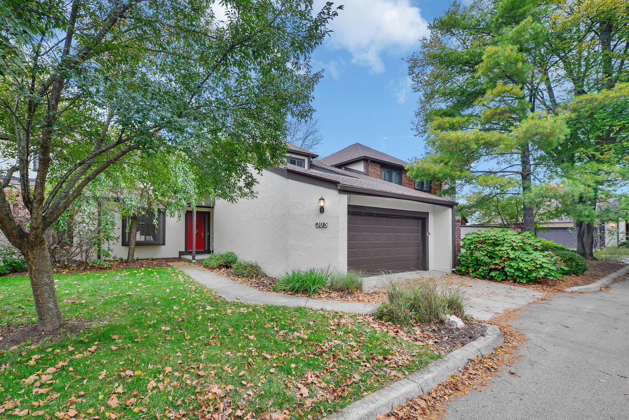 203 Saint Pierre Street Property Photo 2