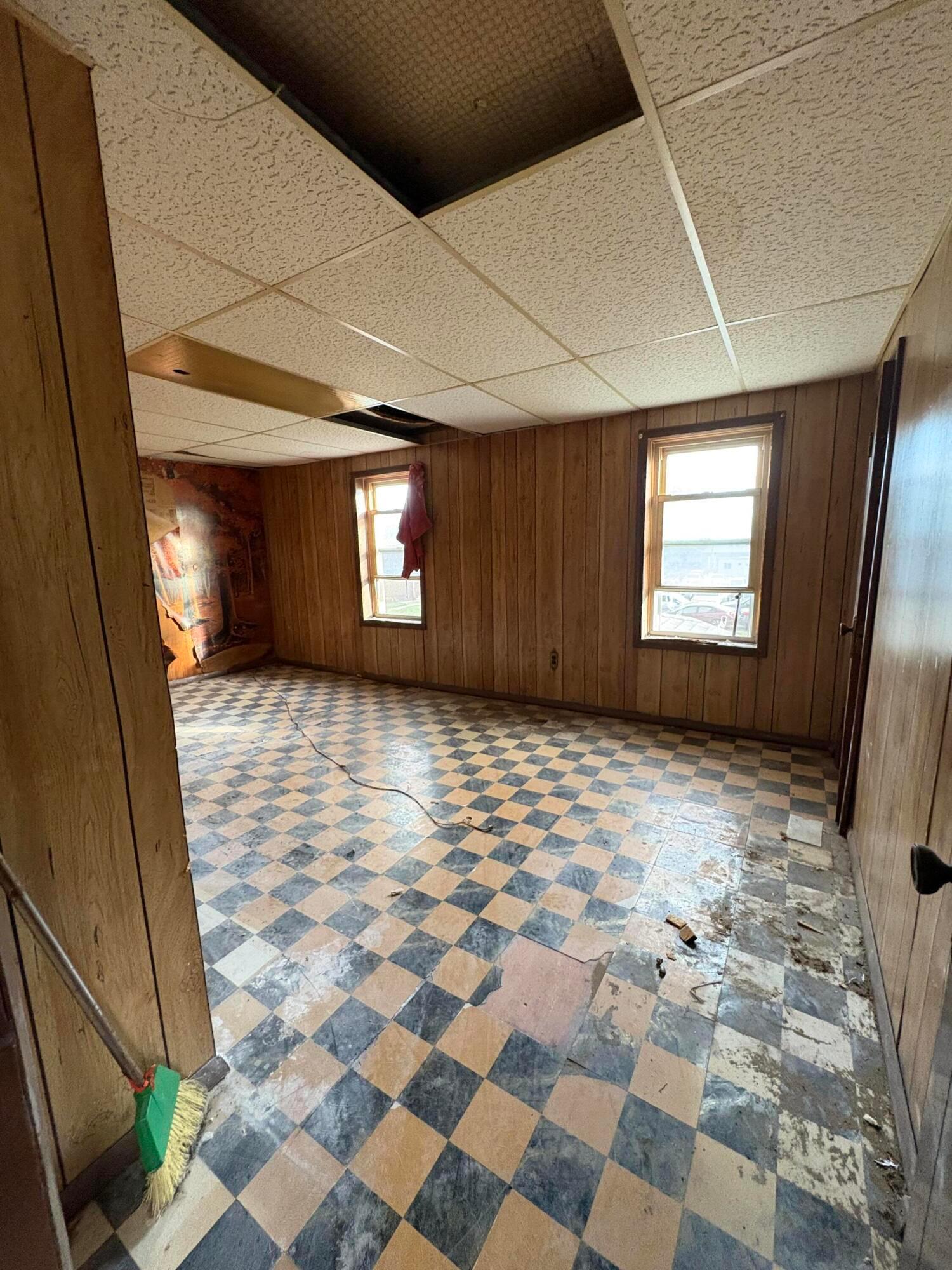 1250 E Hudson Street Property Photo 2