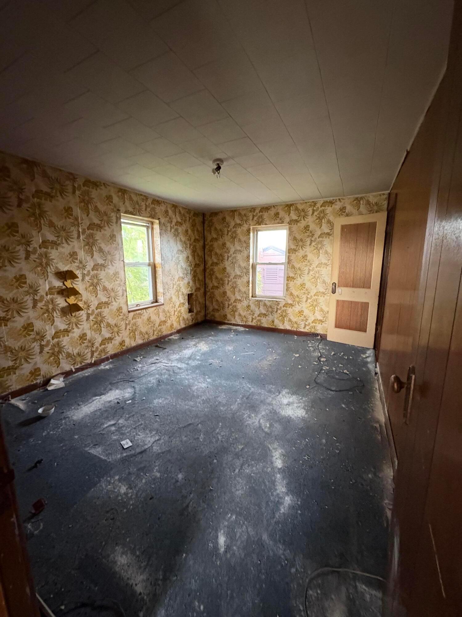 1250 E Hudson Street Property Photo 3