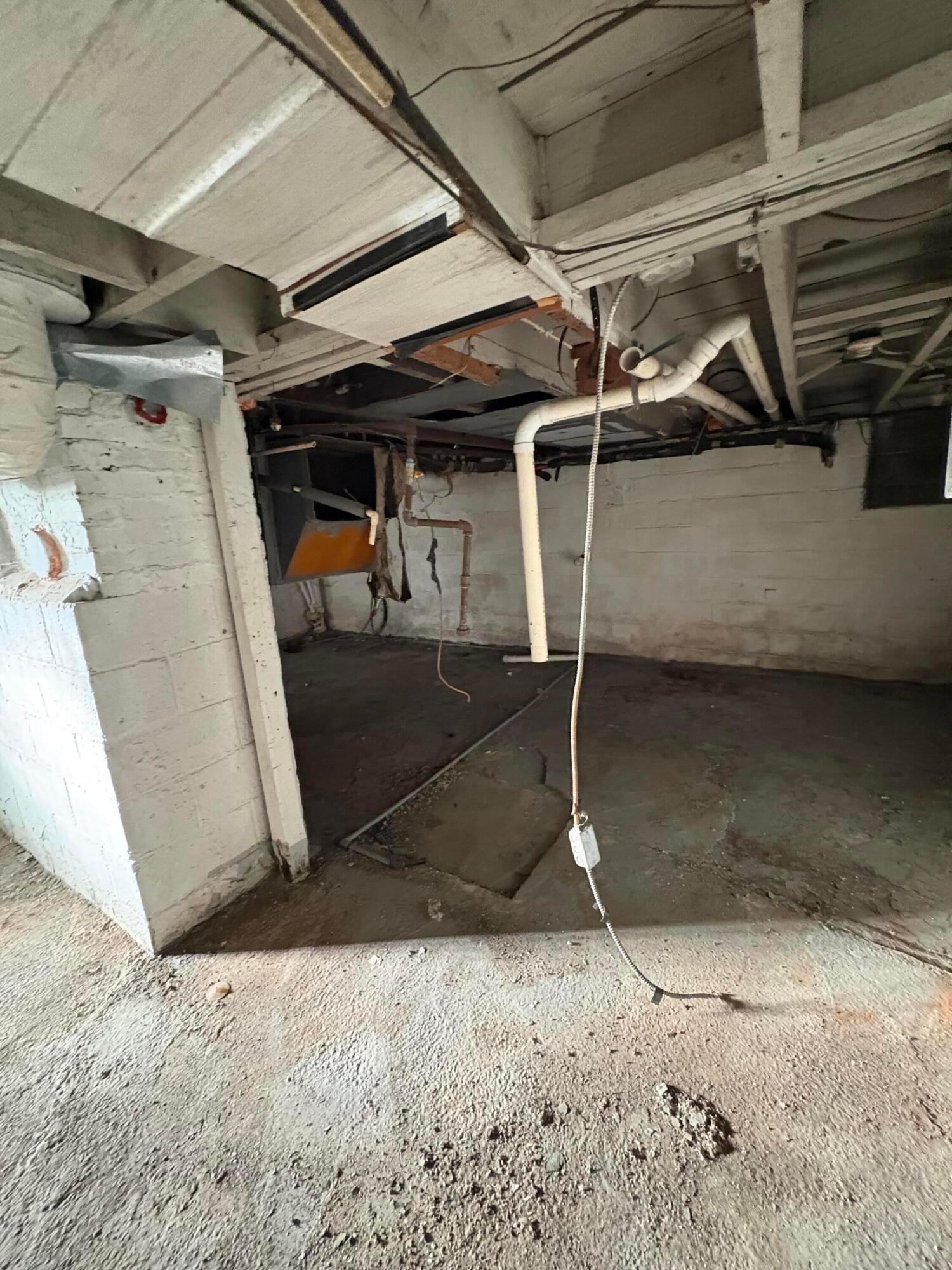 1250 E Hudson Street Property Photo 10