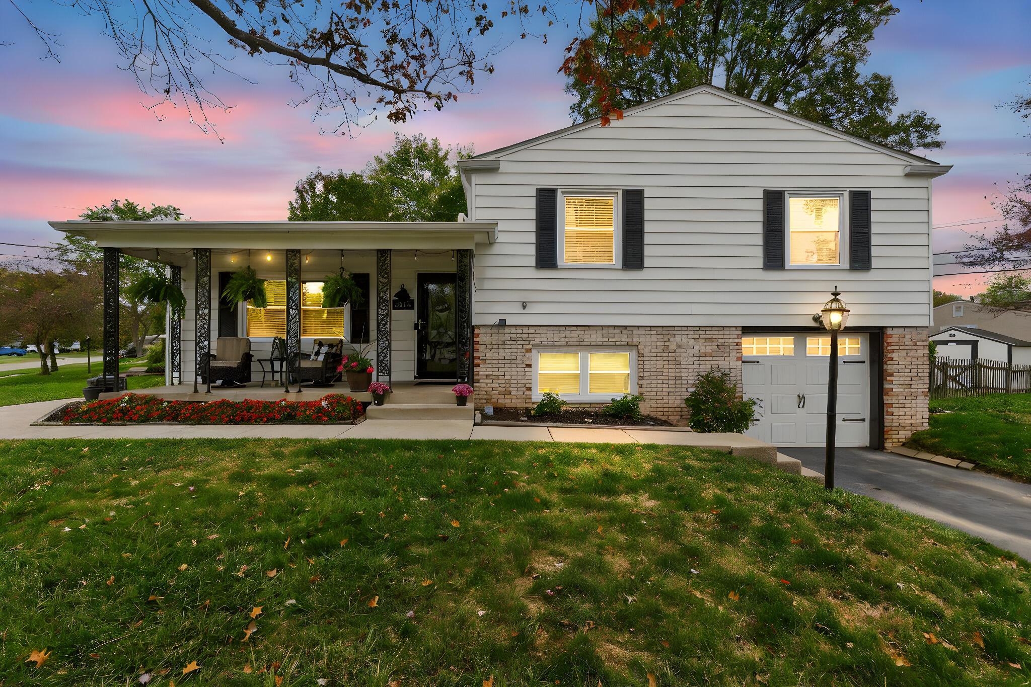 6535 Red Fox Road Property Photo 1