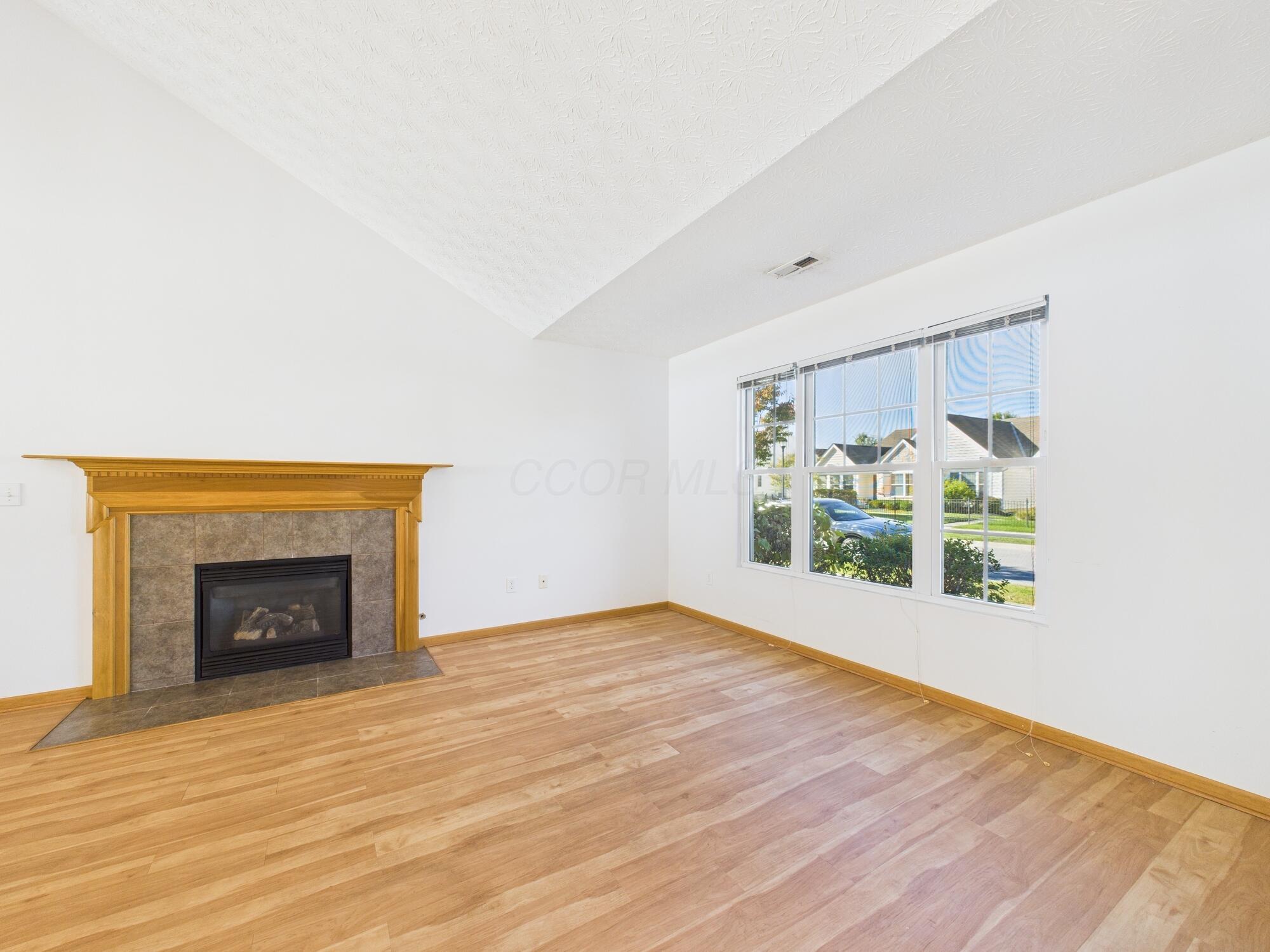 5566 Spring River Avenue Property Photo 7