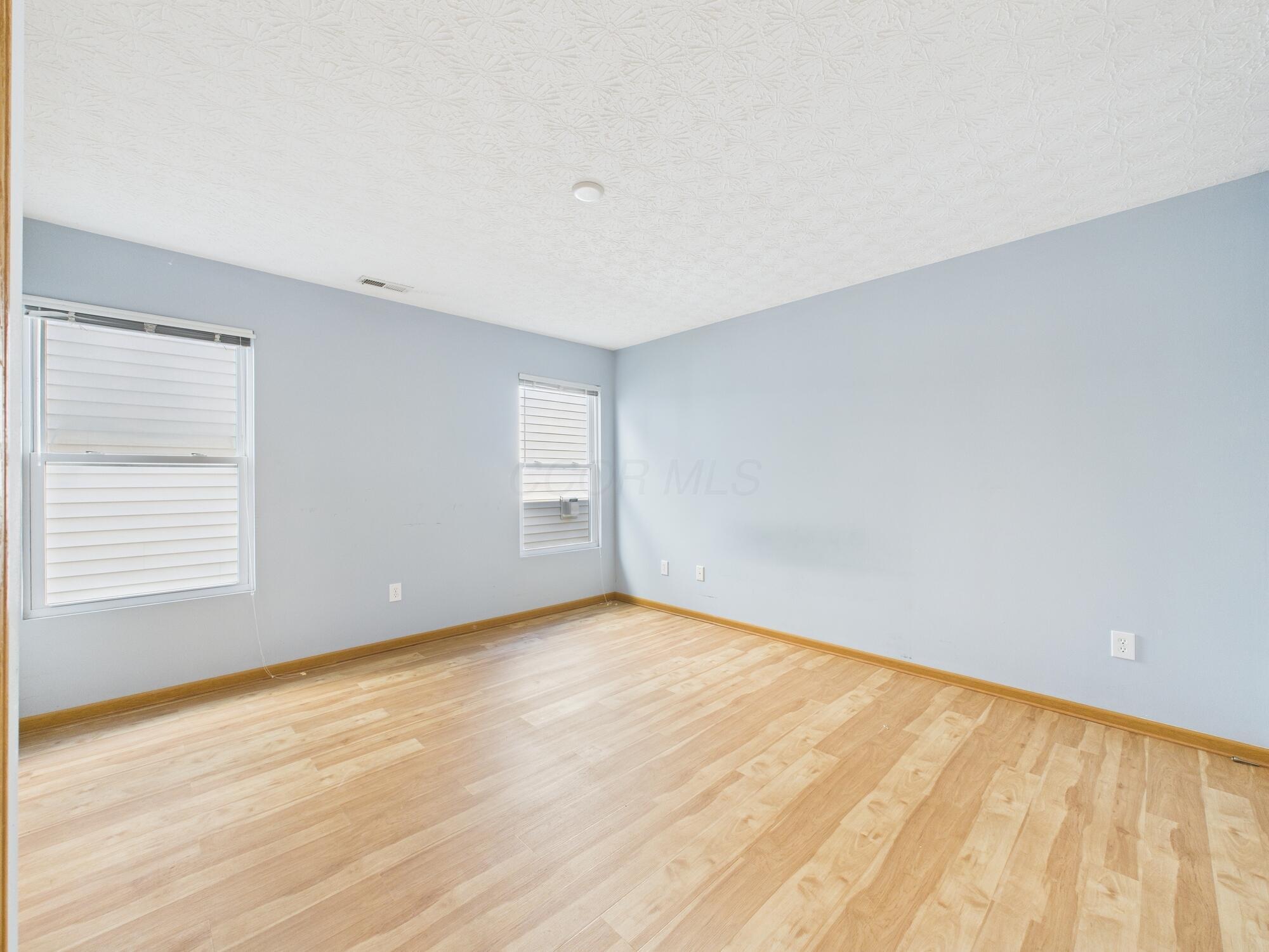 5566 Spring River Avenue Property Photo 16