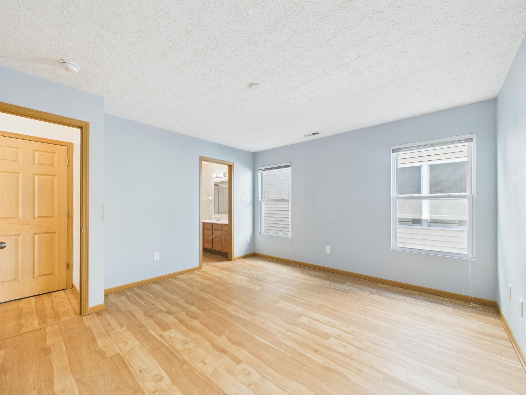 5566 Spring River Avenue Property Photo 17