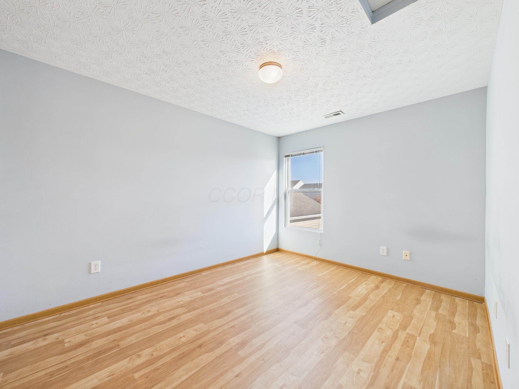 5566 Spring River Avenue Property Photo 25