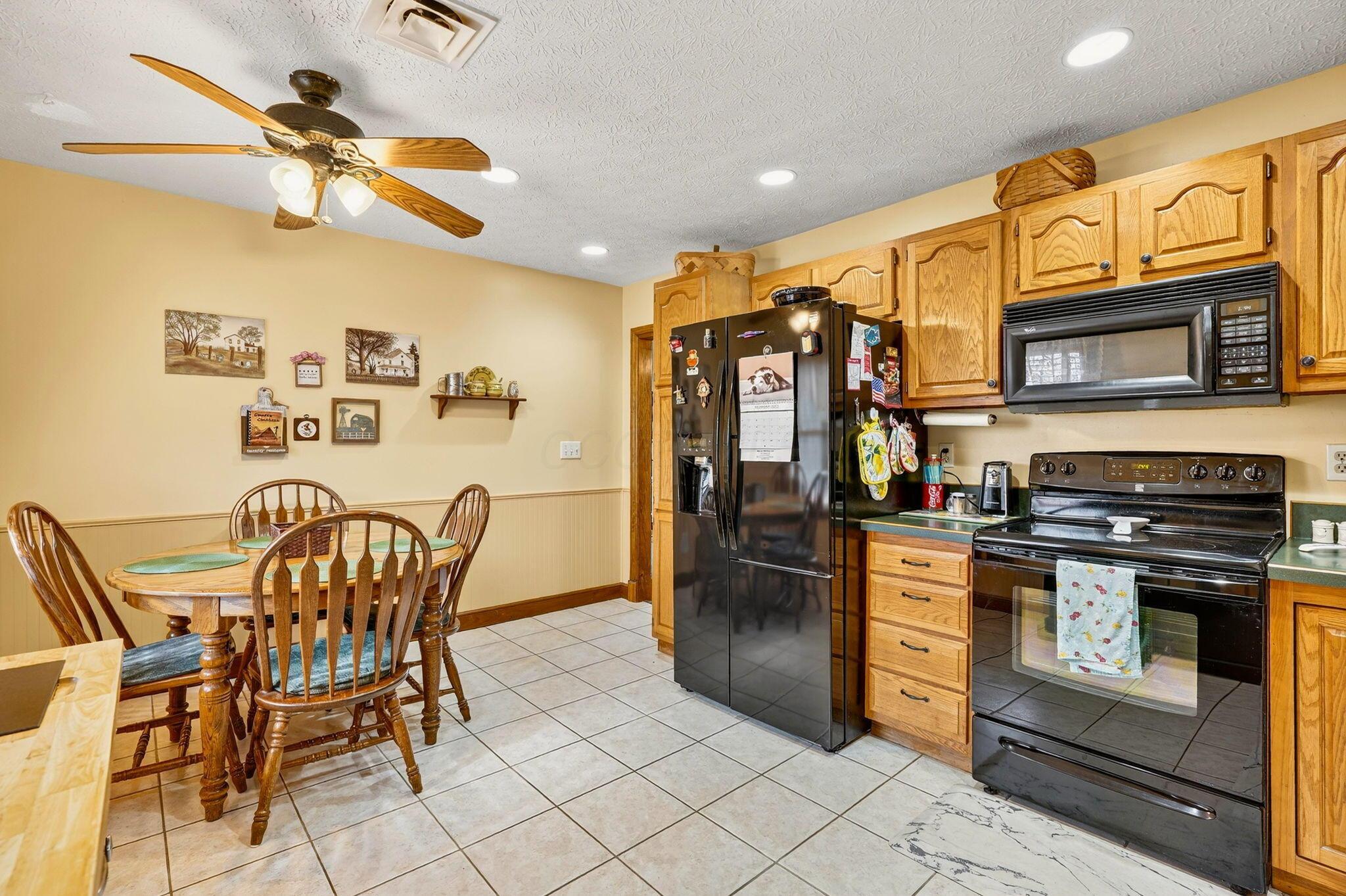 10741 2nd Street Property Photo 7