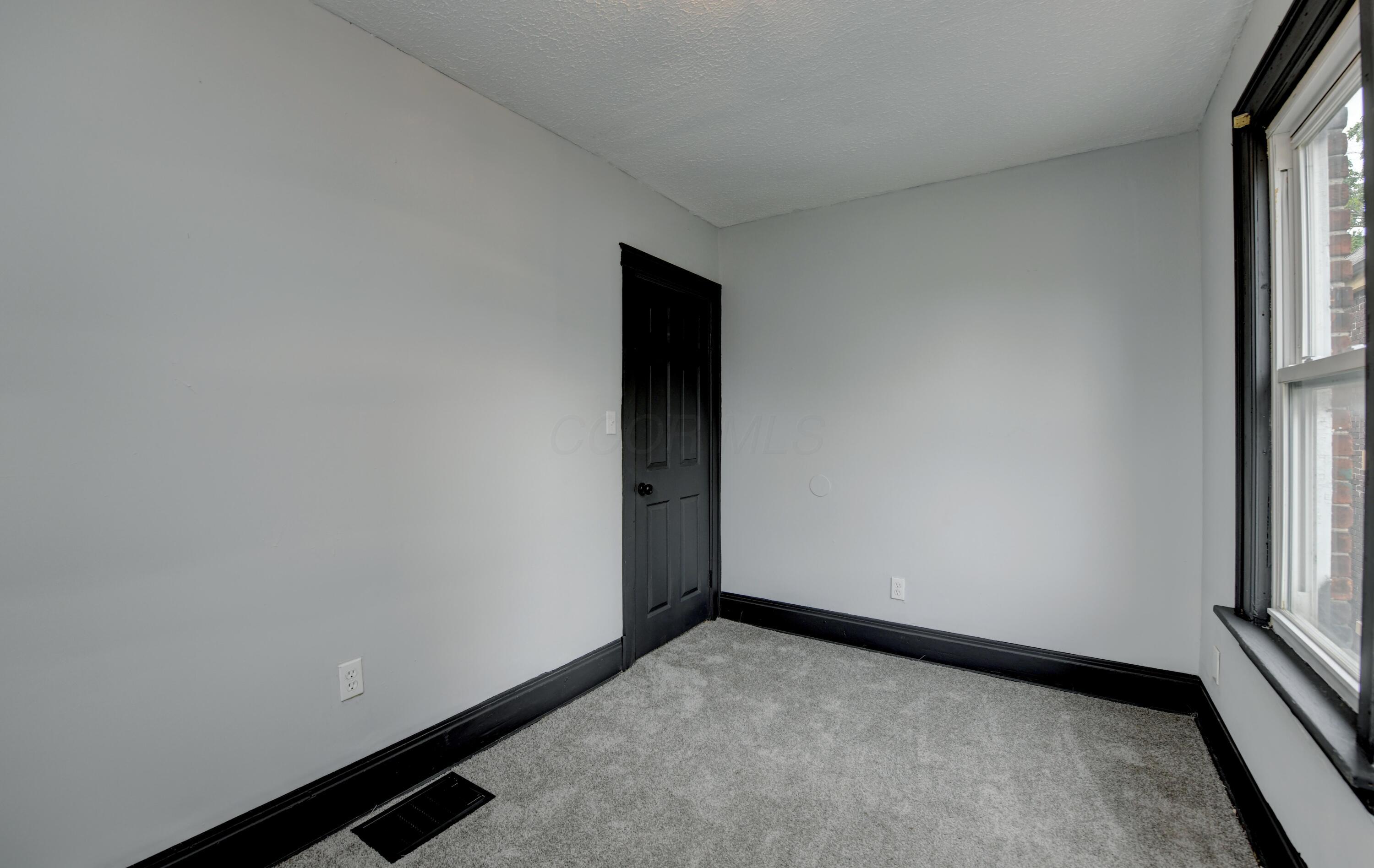 814 S Ohio Avenue Property Photo 19