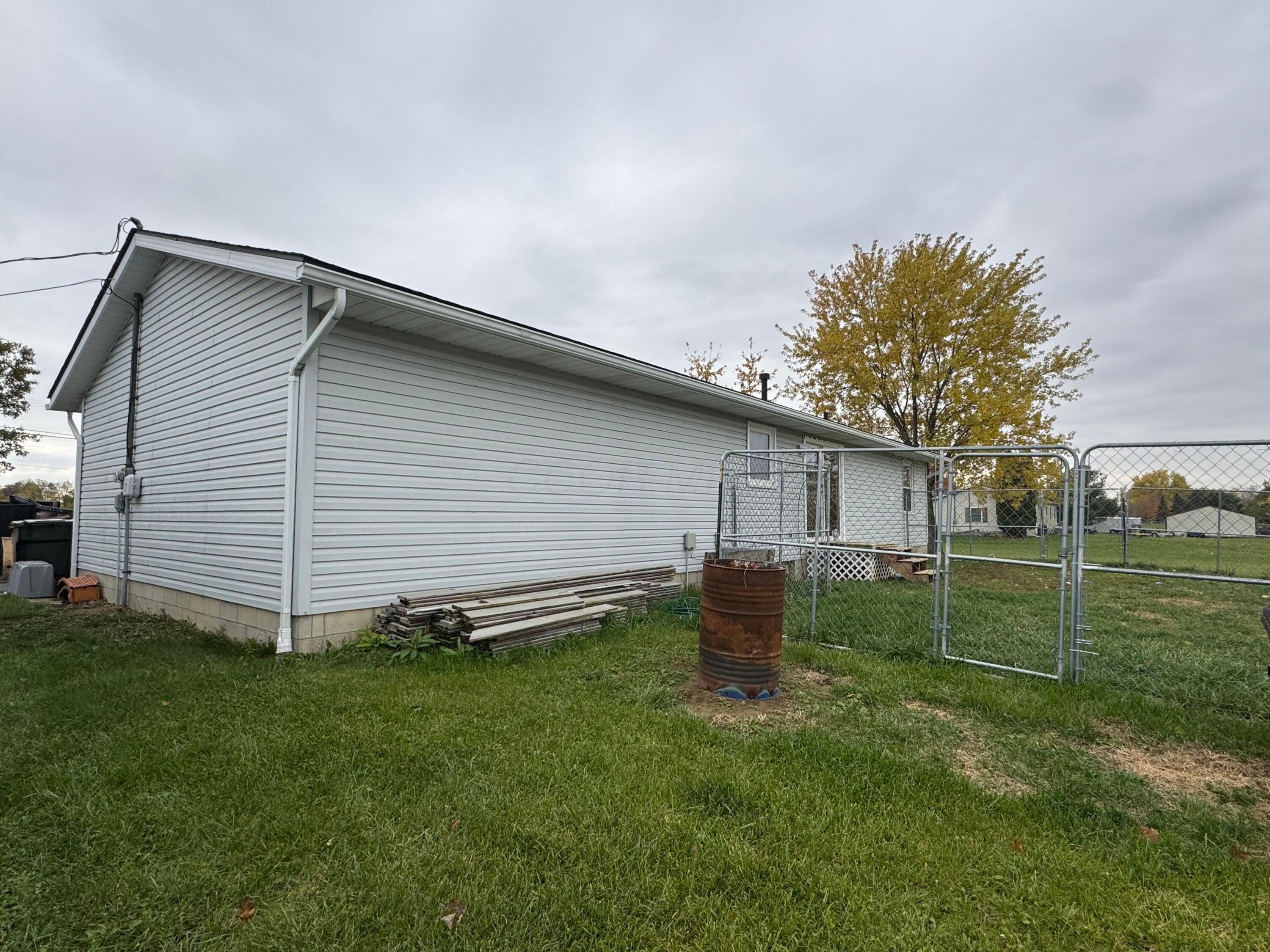 9030 Amity Pike Property Photo 5