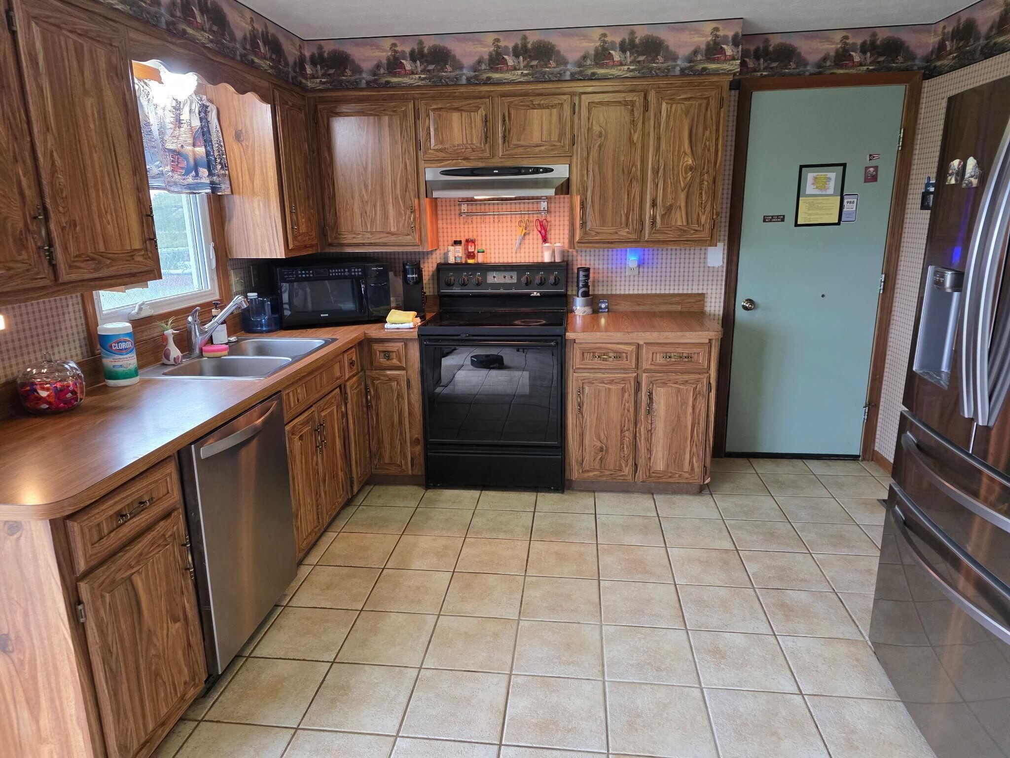 9030 Amity Pike Property Photo 11