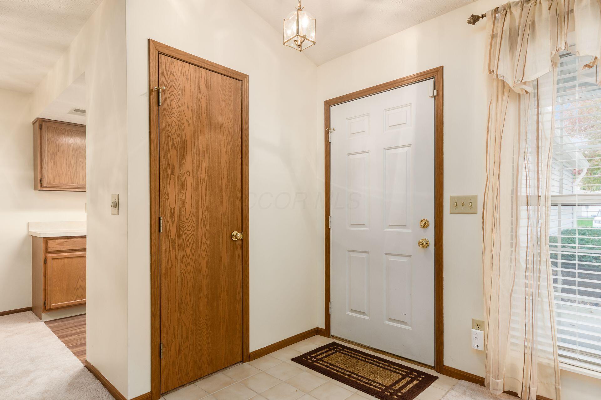 5522 Parkshire Drive Property Photo 7