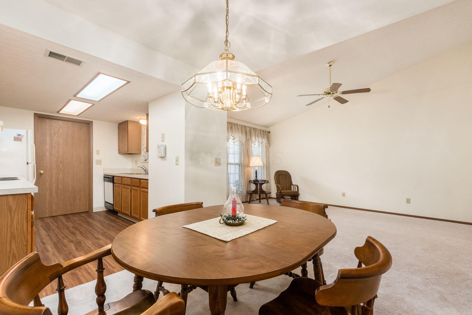 5522 Parkshire Drive Property Photo 13