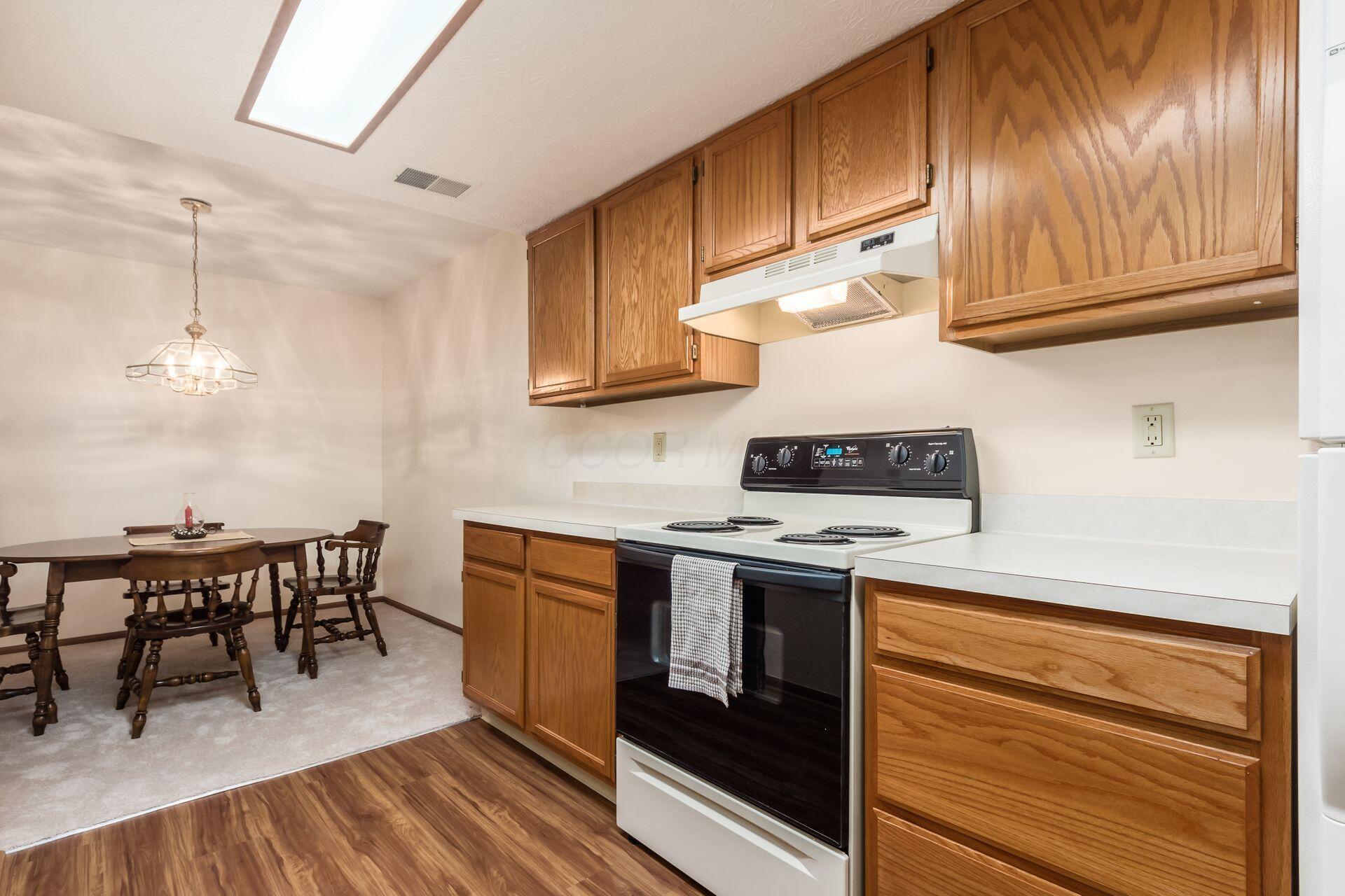 5522 Parkshire Drive Property Photo 18