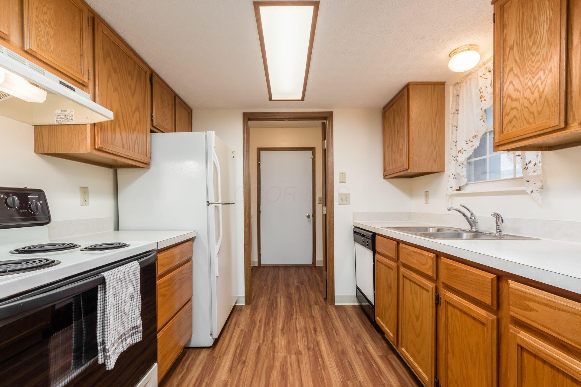 5522 Parkshire Drive Property Photo 19