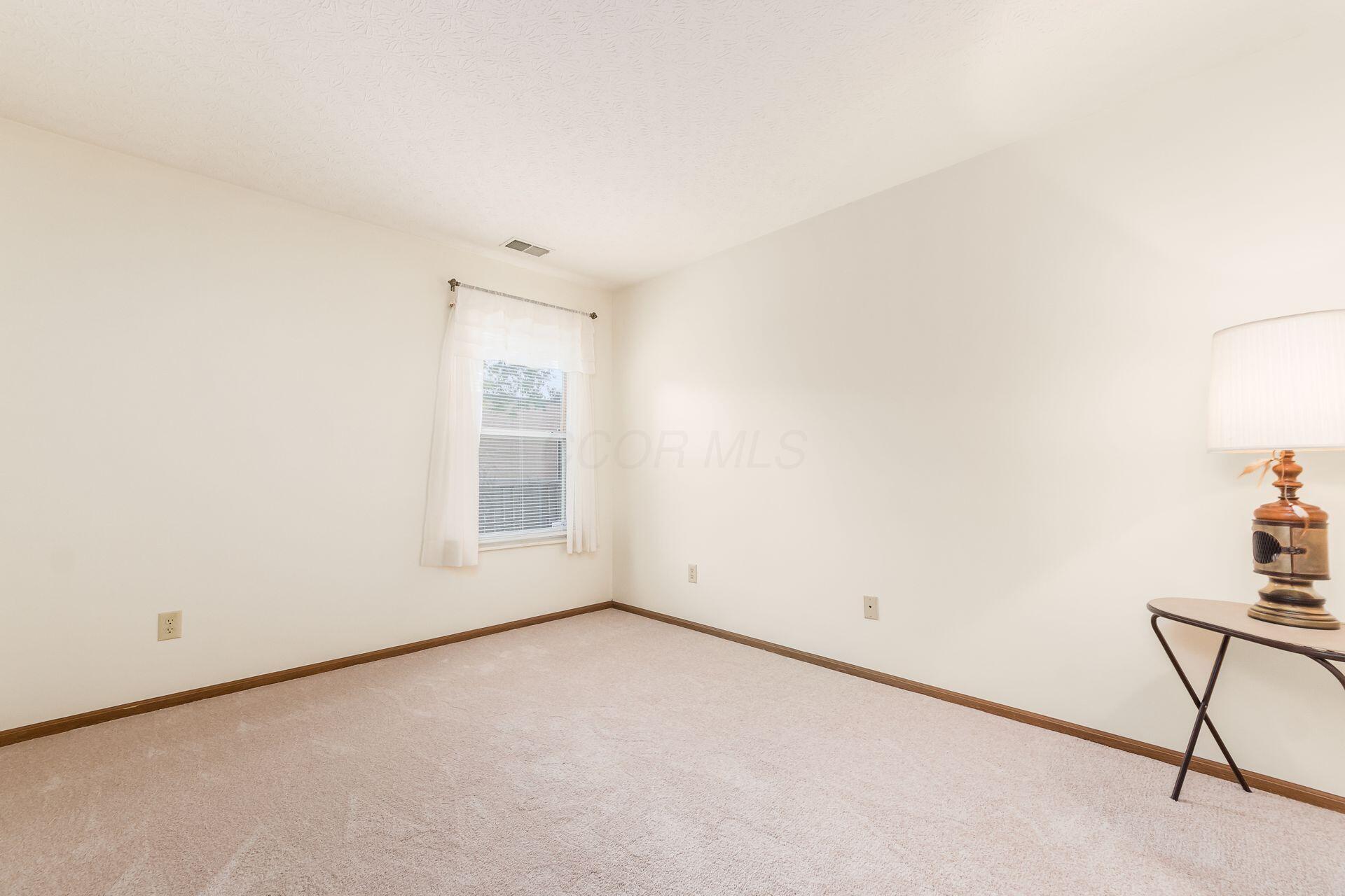 5522 Parkshire Drive Property Photo 22