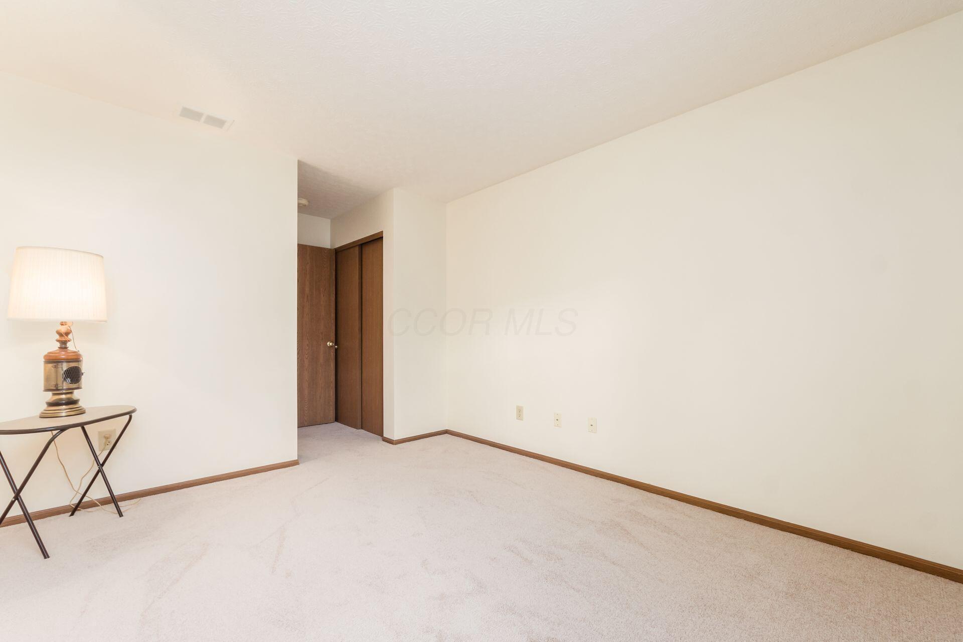 5522 Parkshire Drive Property Photo 23