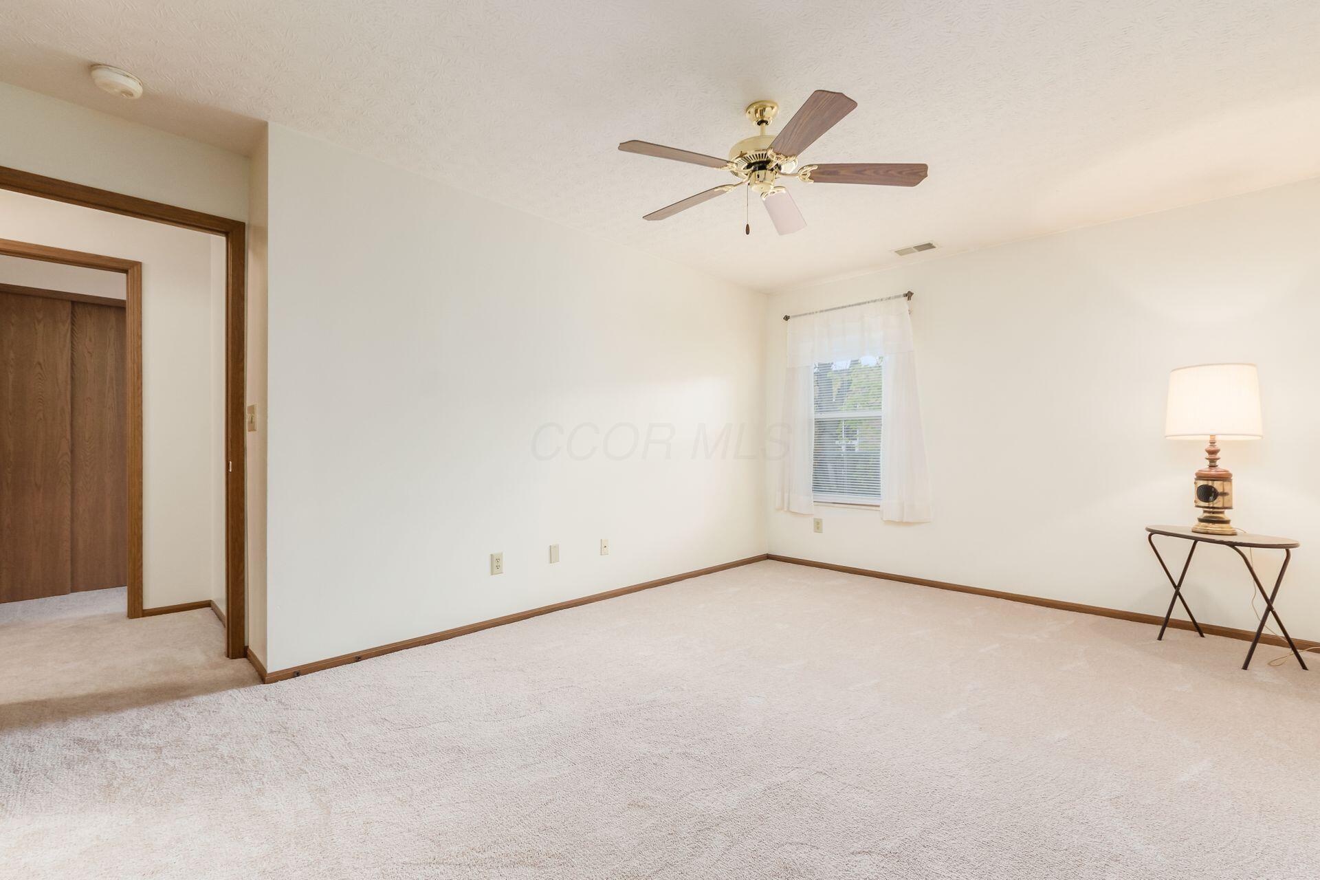 5522 Parkshire Drive Property Photo 24