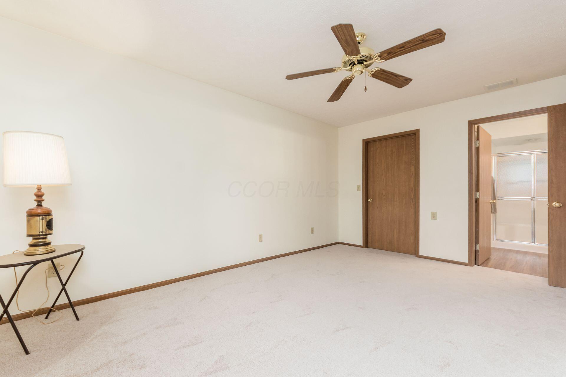 5522 Parkshire Drive Property Photo 25