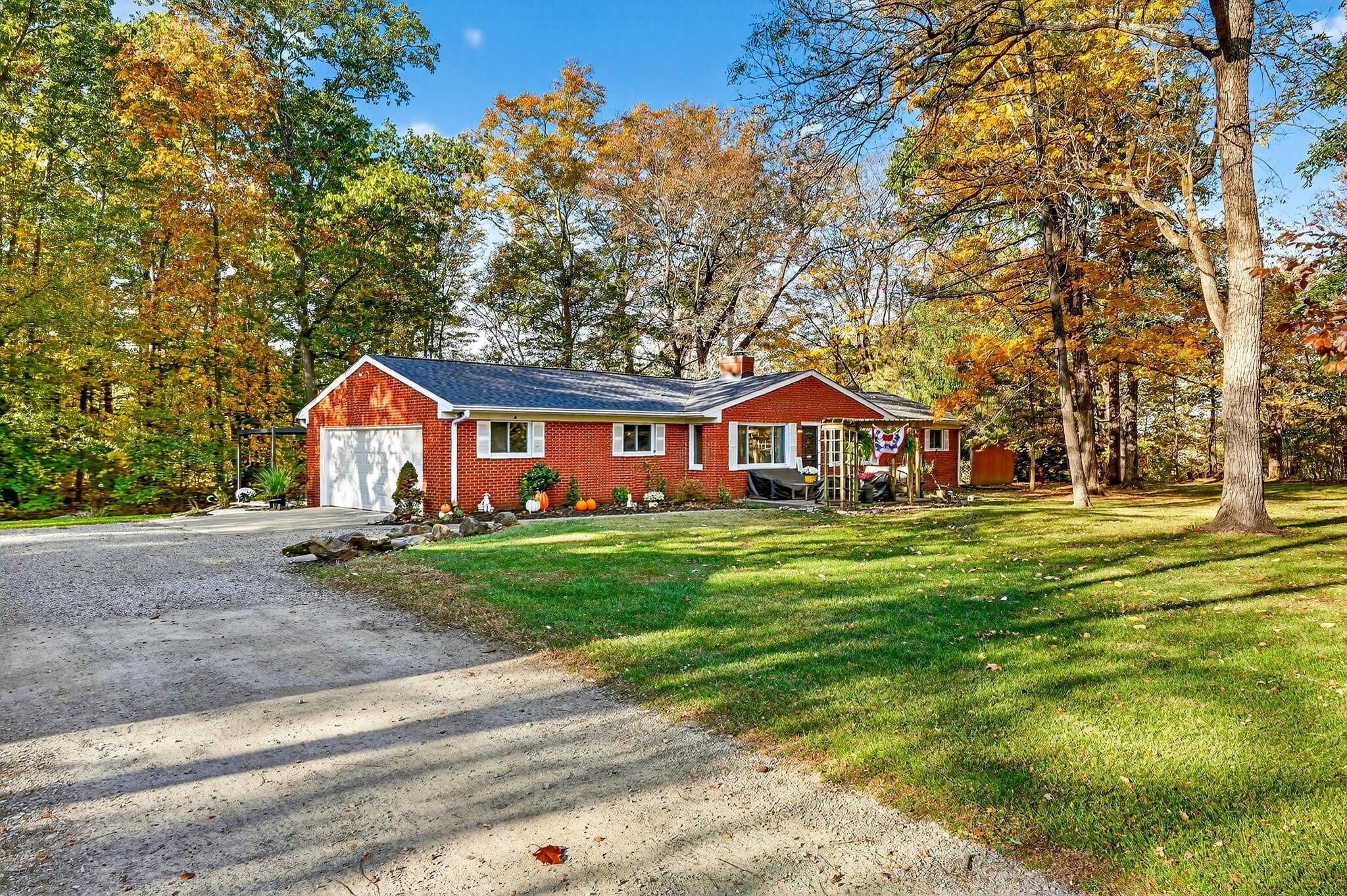 4077 Basil Western Road Nw Property Photo 3