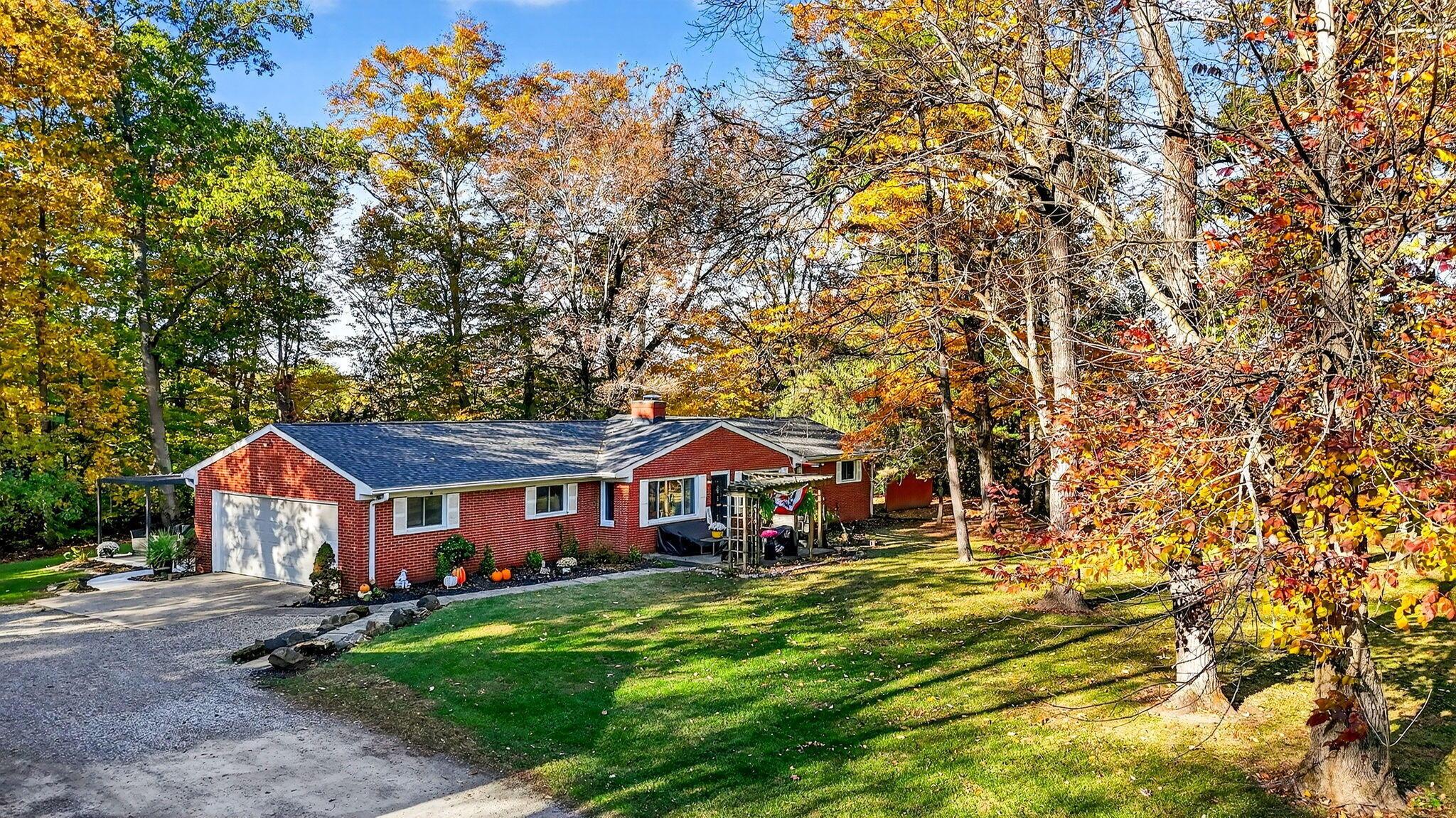 4077 Basil Western Road Nw Property Photo 4