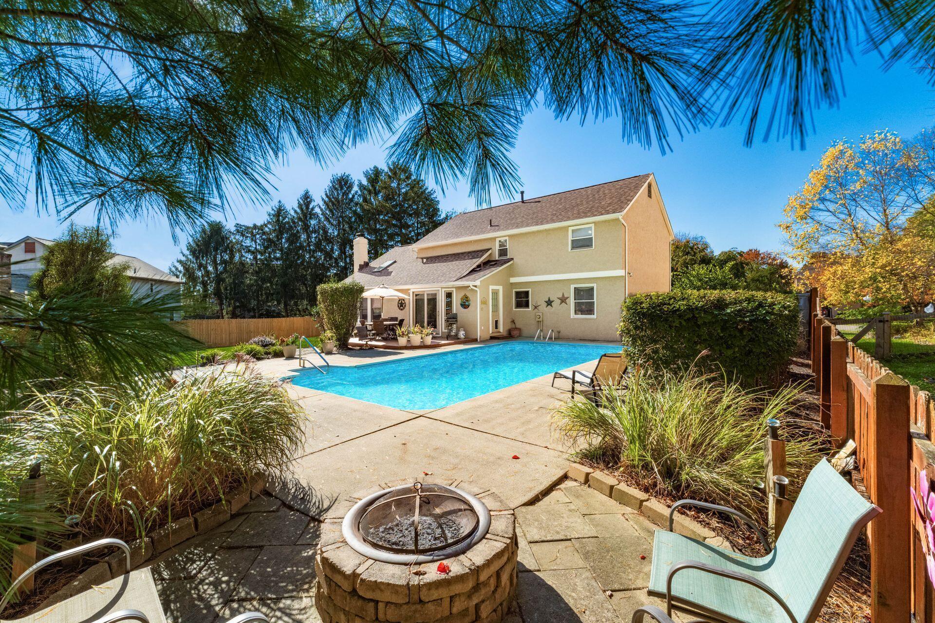 12980 Oakmere Drive Property Photo 1