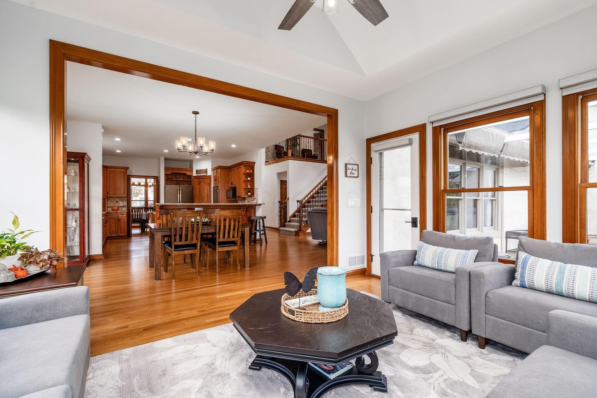 8512 Fallgold Lane Property Photo 10