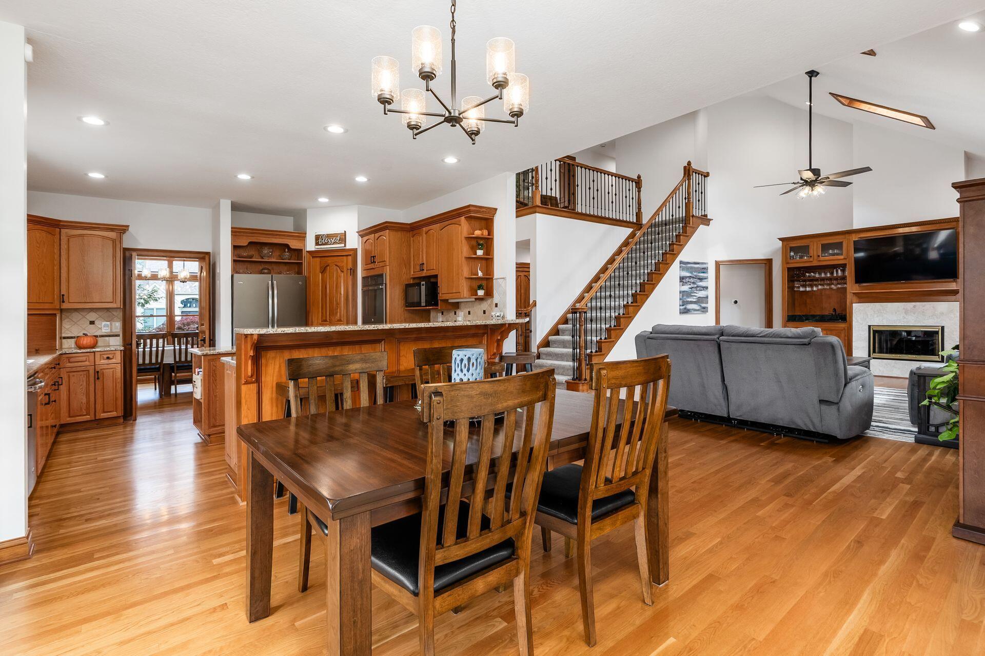 8512 Fallgold Lane Property Photo 17