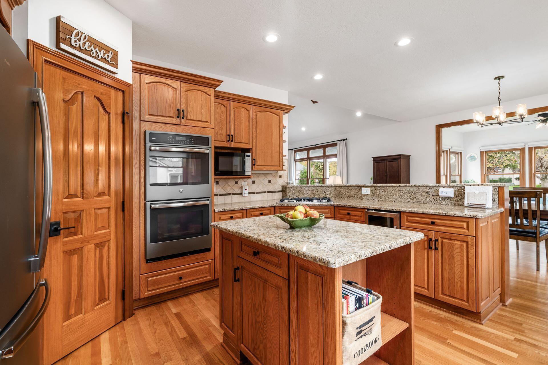 8512 Fallgold Lane Property Photo 19